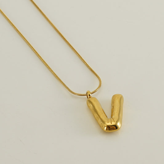 Collar Inicial V