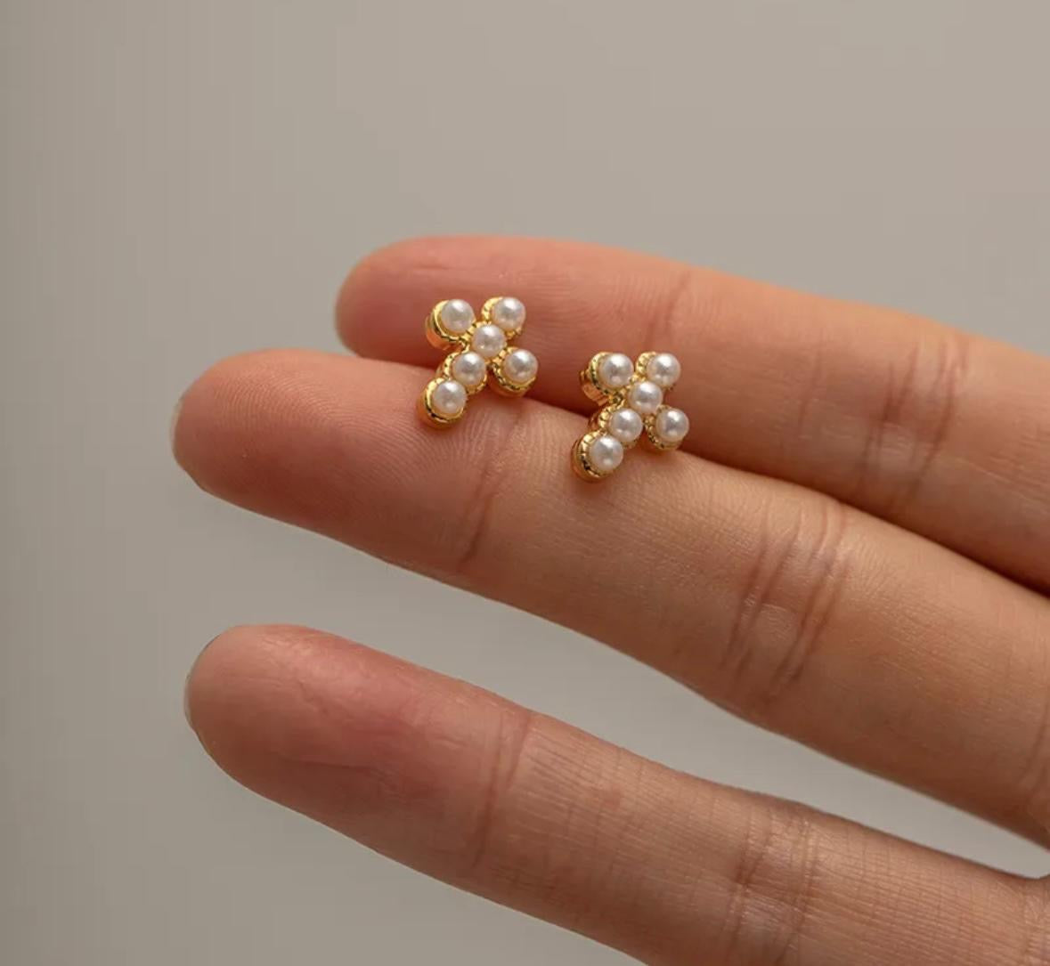 Aretes Cruz Perlas
