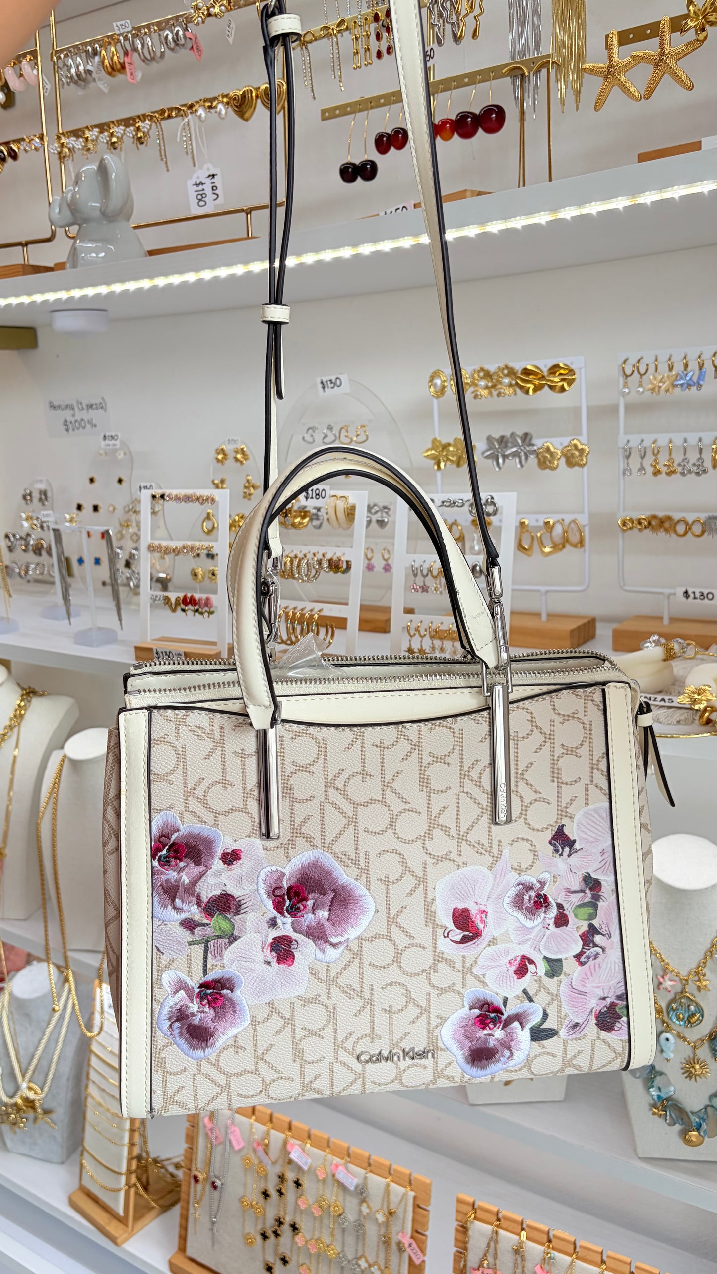 Bolsa Dama Beige Con Flores Calvin Klein