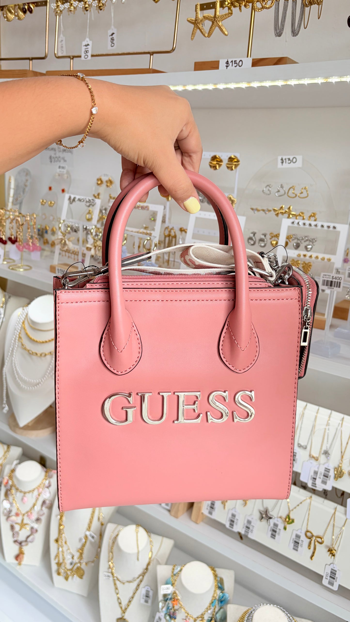 Bolsa Dama Rosa Con Monedero Guess