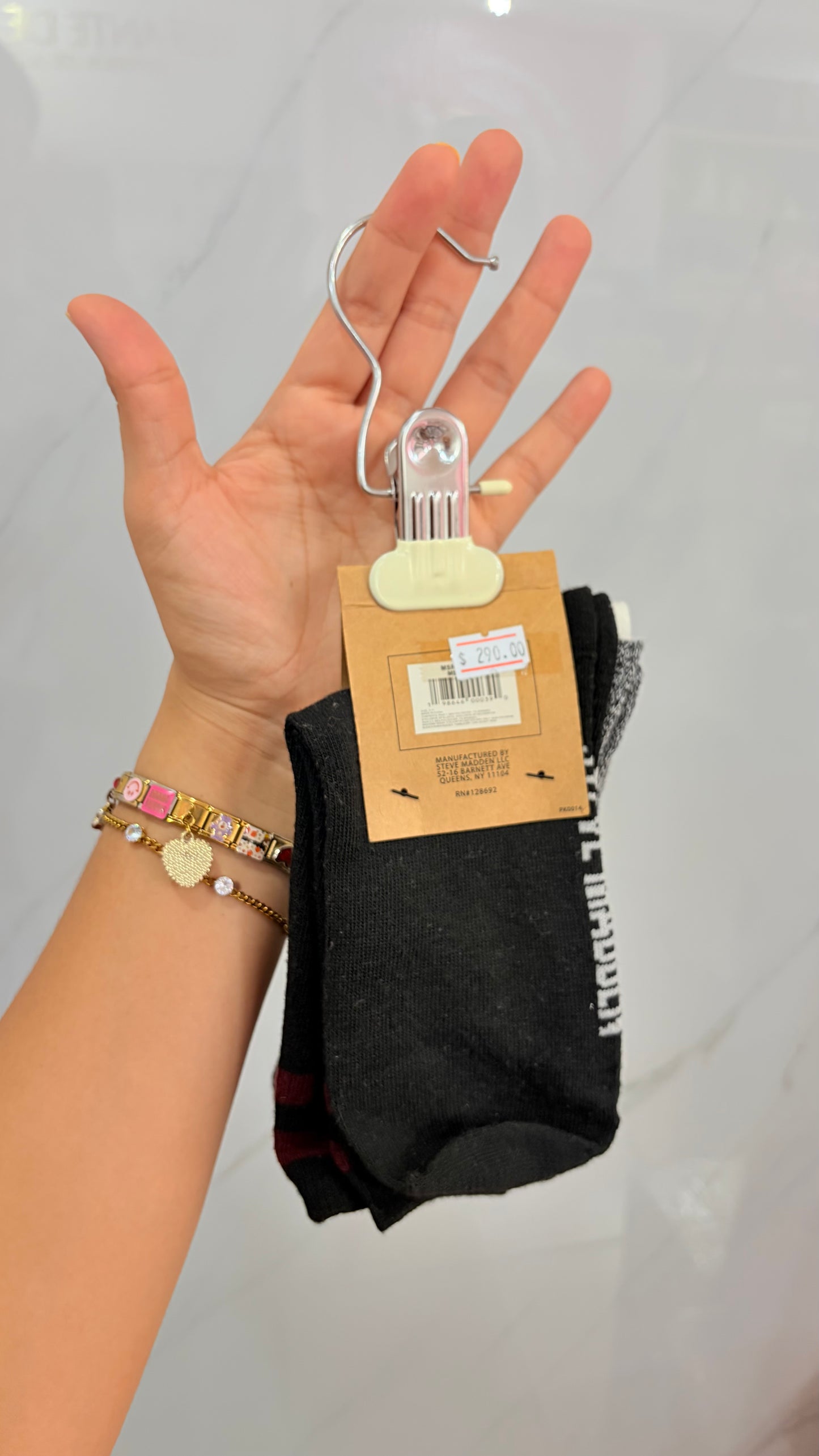 Calcetas Dama Blanco, Gris Y Negro Steve Madden
