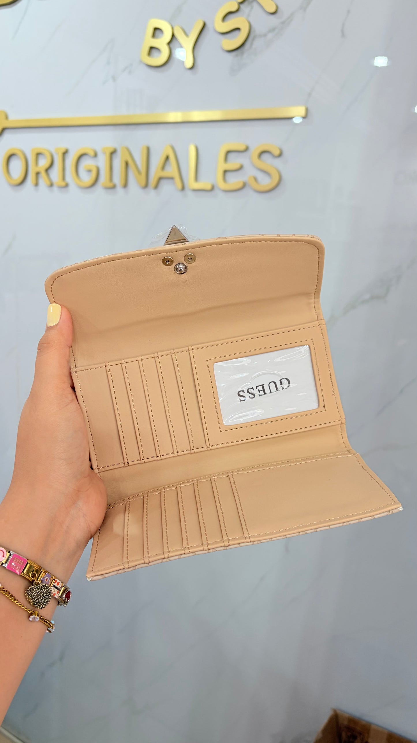 Cartera Dama Beige Guess