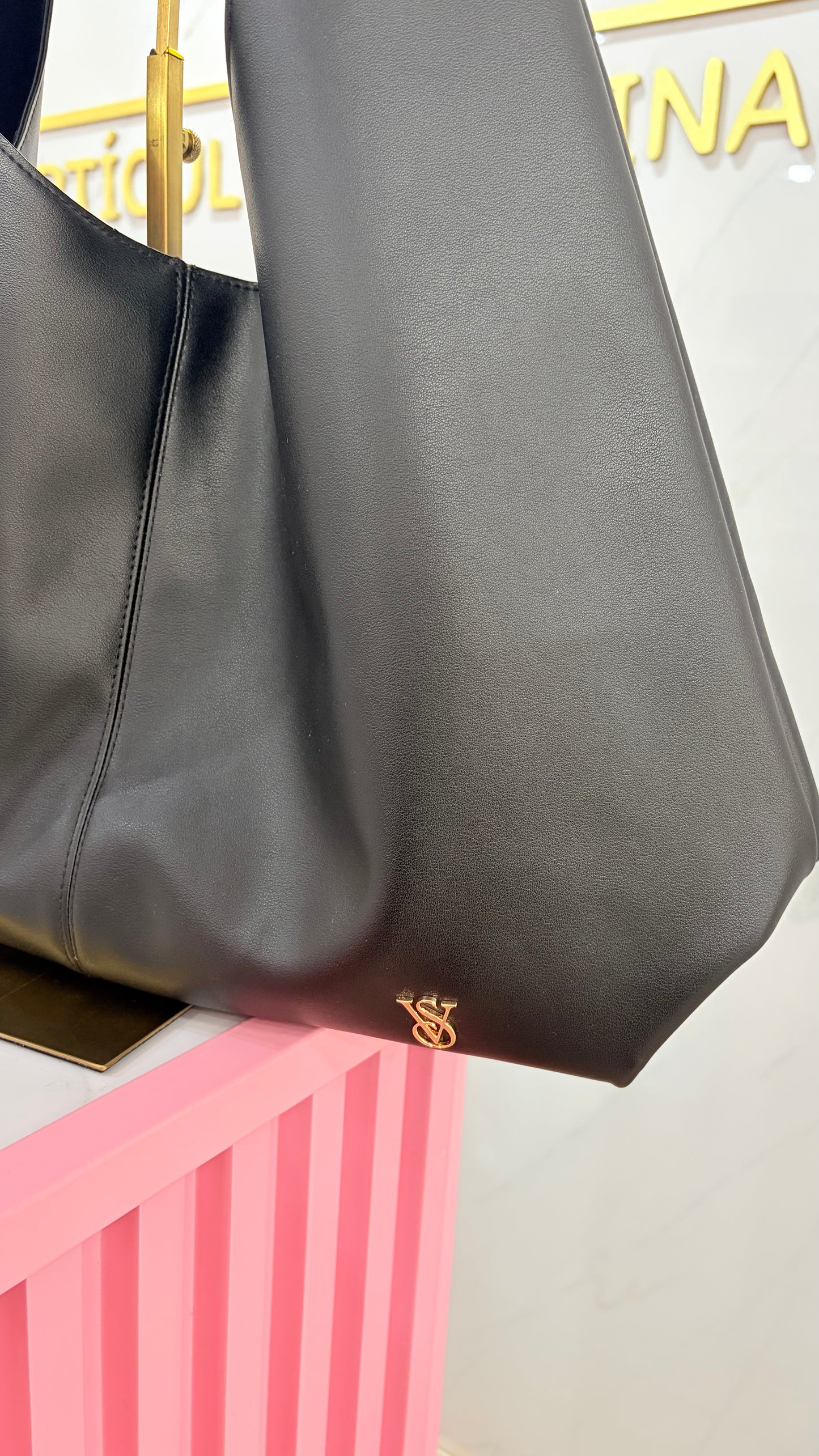 Bolsa Dama Negra Victoria’s Secret