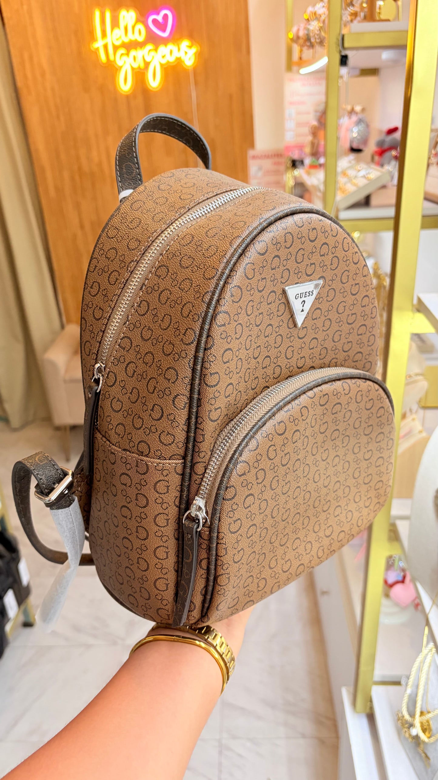 Mochila Dama Chica Chocolate Guess