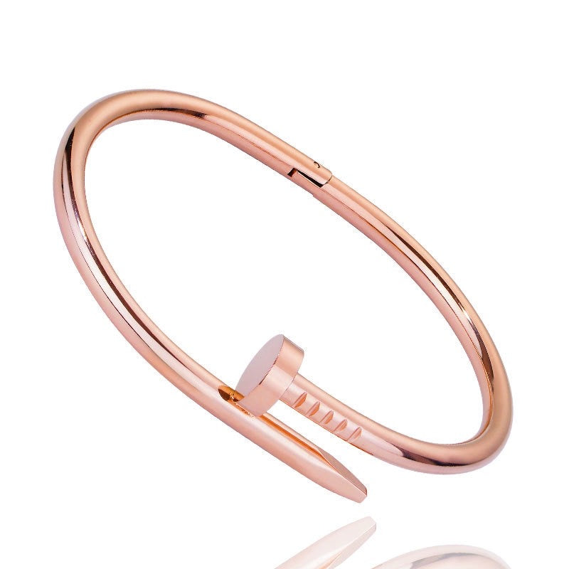 Brazalete Clavo