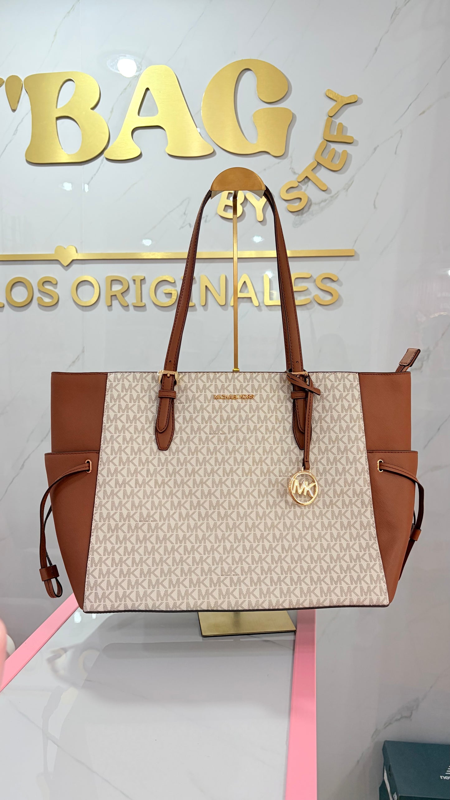 Bolsa Dama Tote Maxi Vainilla Y Marrón Michael Kors￼