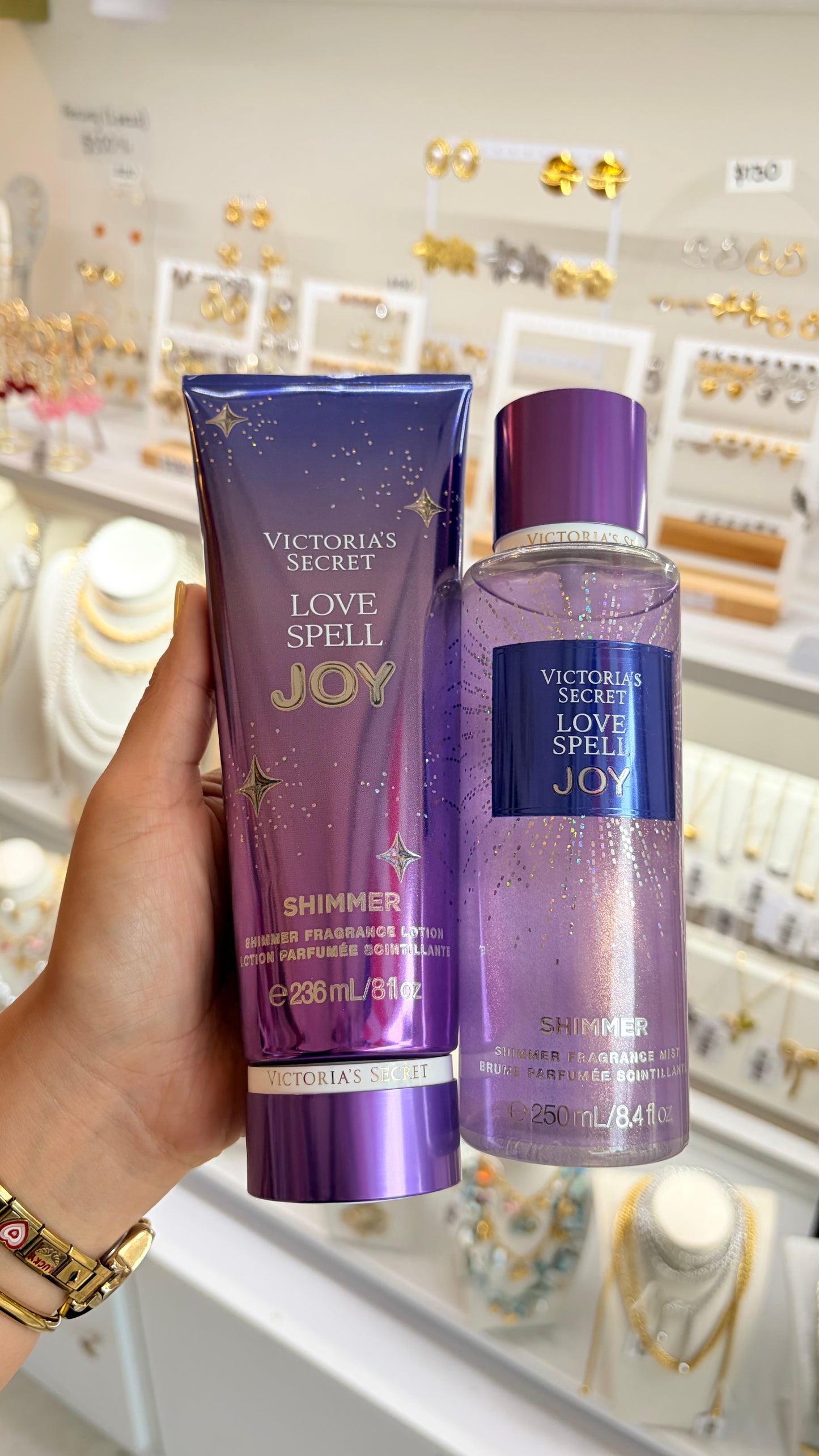 Dúo body mist y crema Love Spell Joy Shimmer Victoria’s Secret