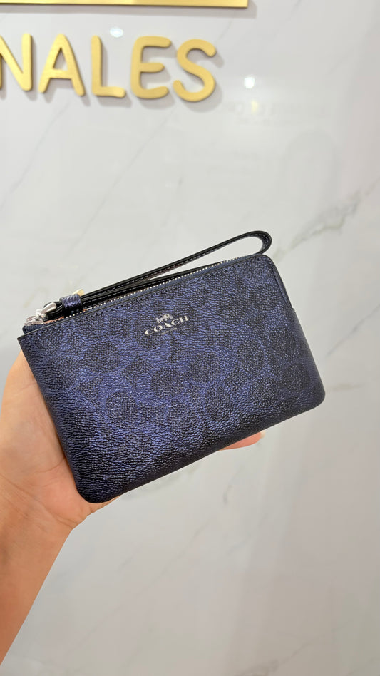 Muñequera Dama Chica Azul Coach