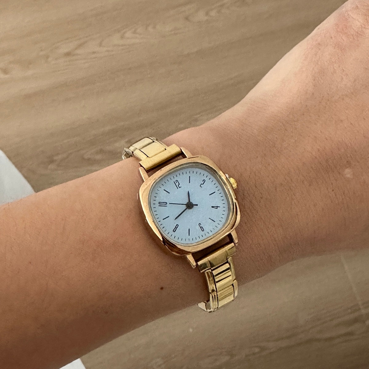Reloj Italiano Dorado Cuadrado Azul