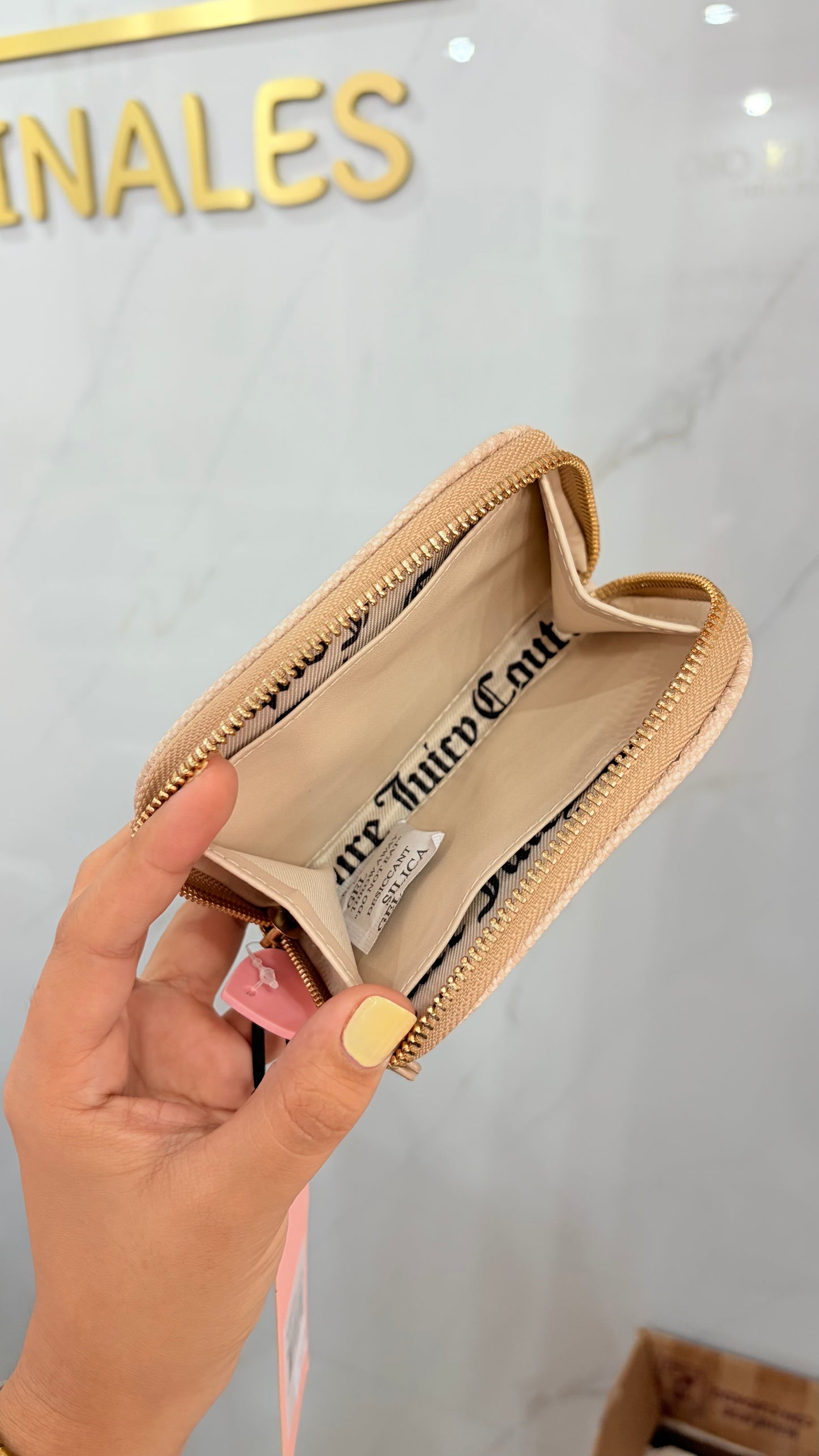 Cartera Dama Beige Juicy Couture