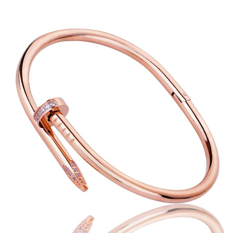 Brazalete Clavo Con Brillos