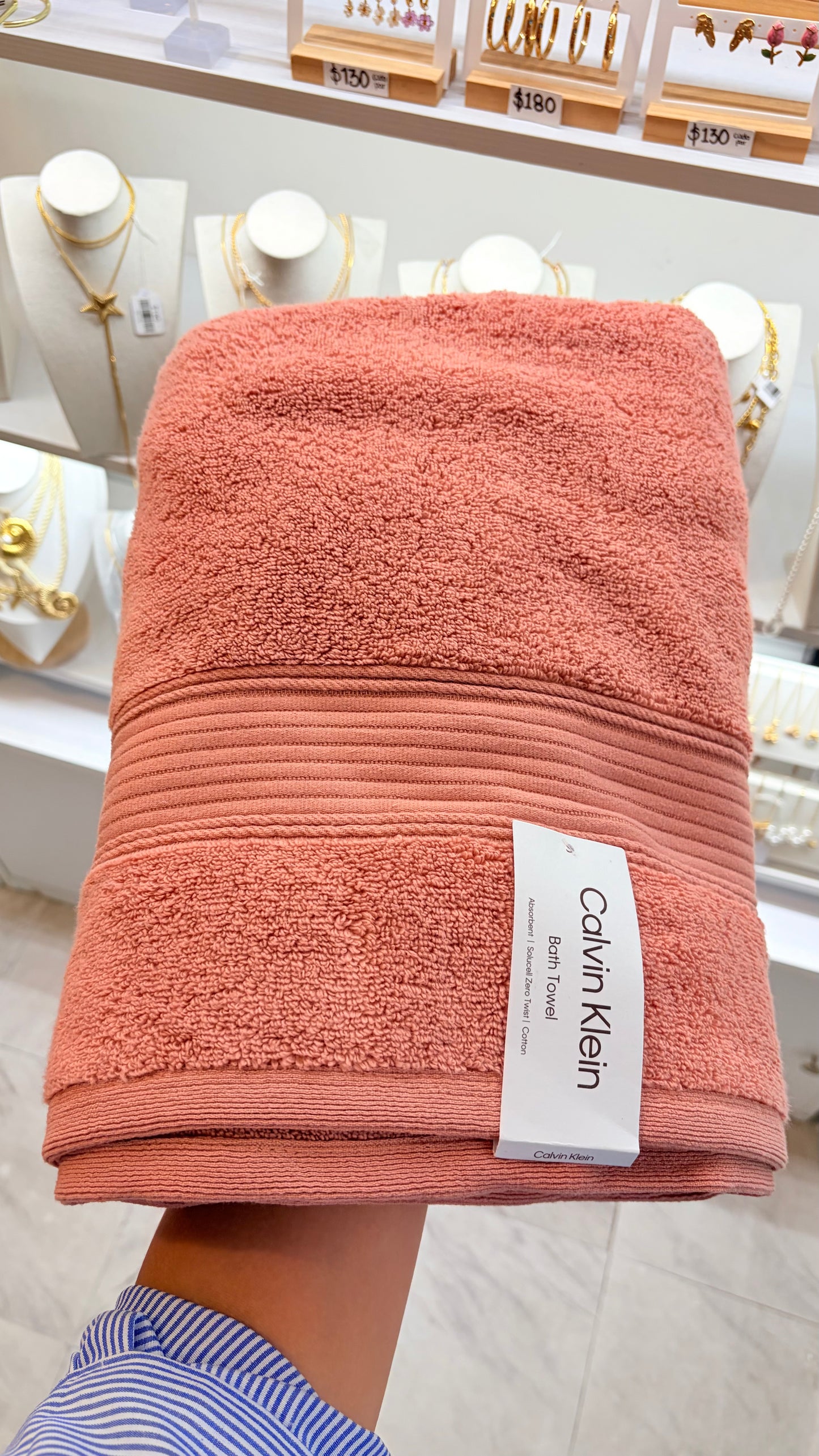 Toalla Grande Rosa Coral Calvin Klein