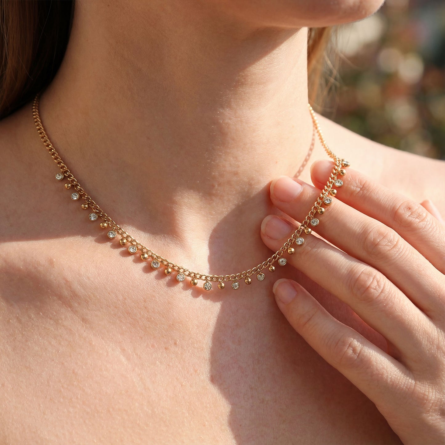 Collar Piedras Blancas Y Borlas