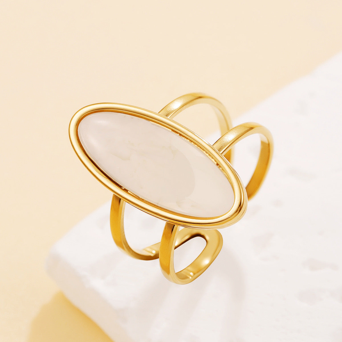 Anillo Óvalo Luna Ajustable