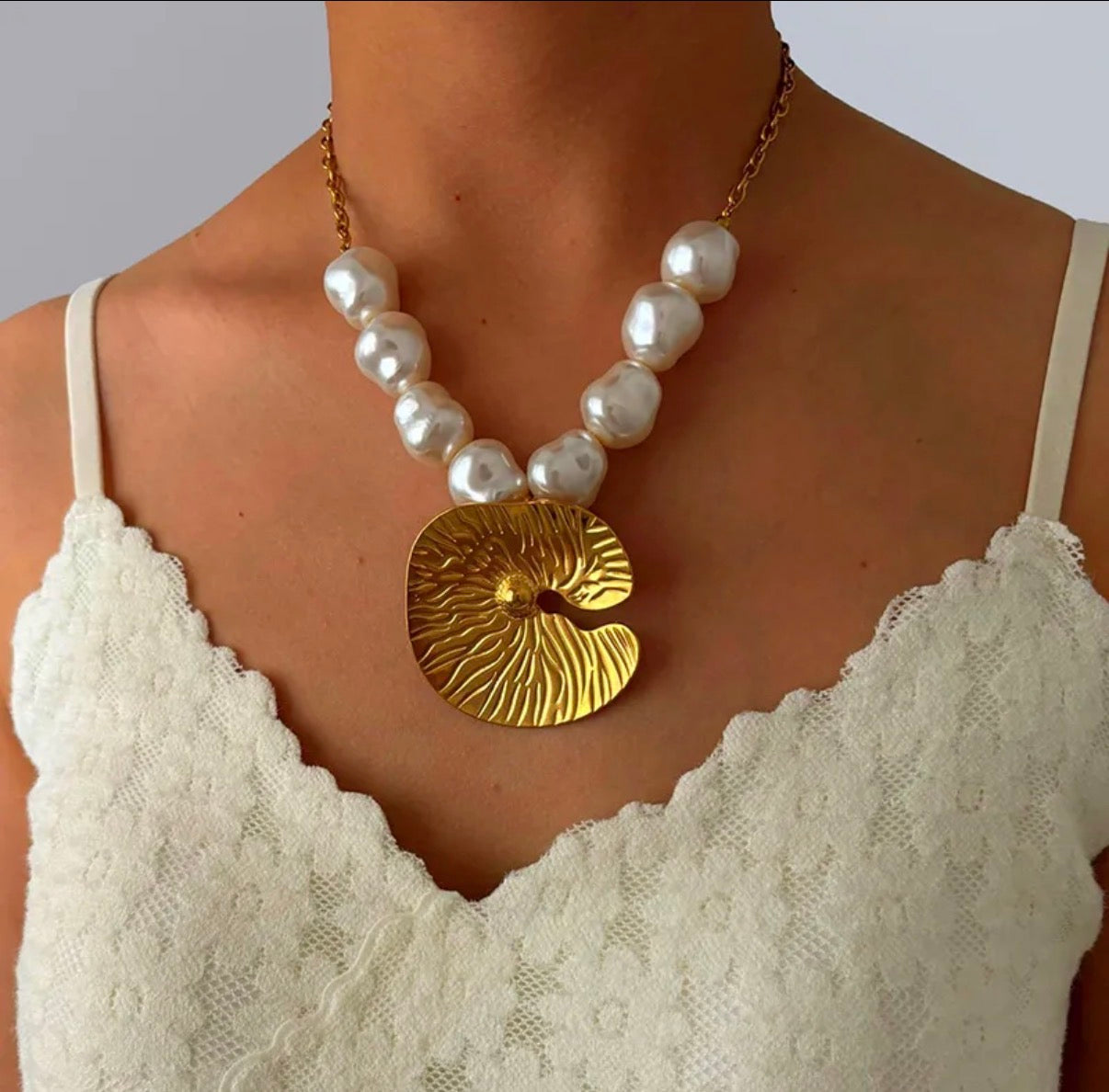 Collar Maxi Flor y Perlas