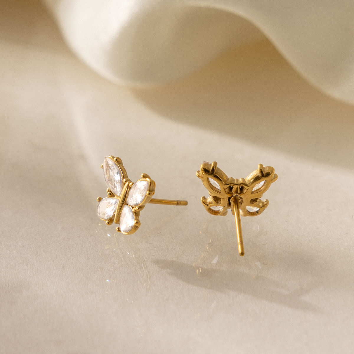 Set Collar Y Aretes Mariposa Piedras Blancas