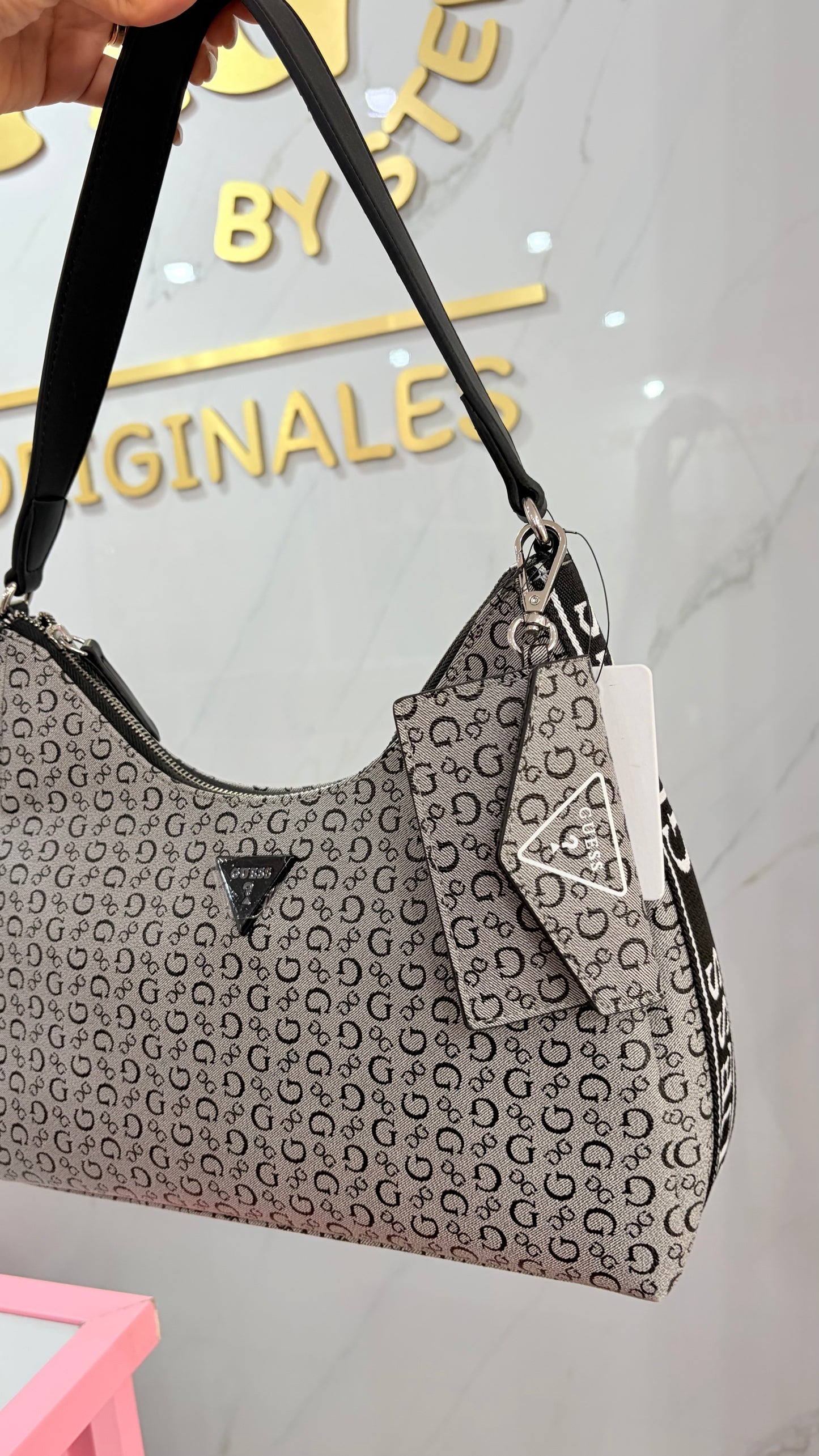 Bolsa Dama Gris Y Negro Guess