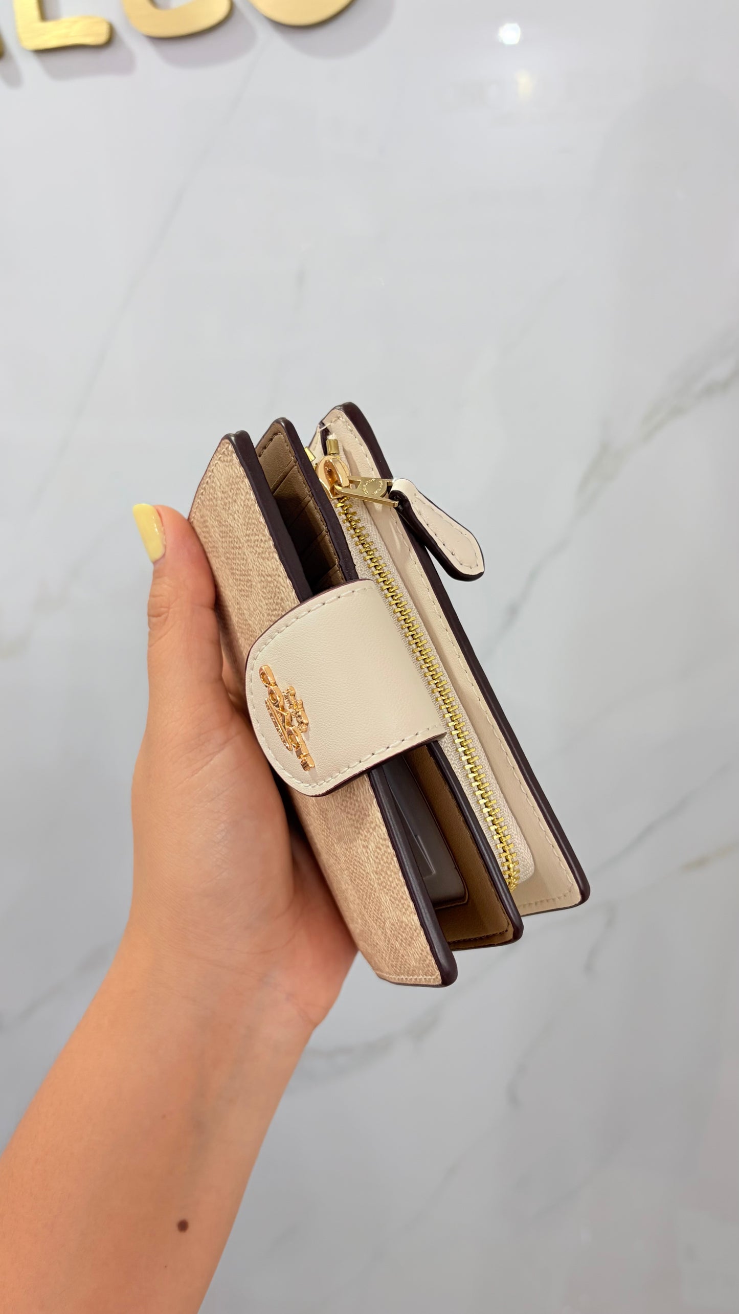 Cartera Dama Beige Coach