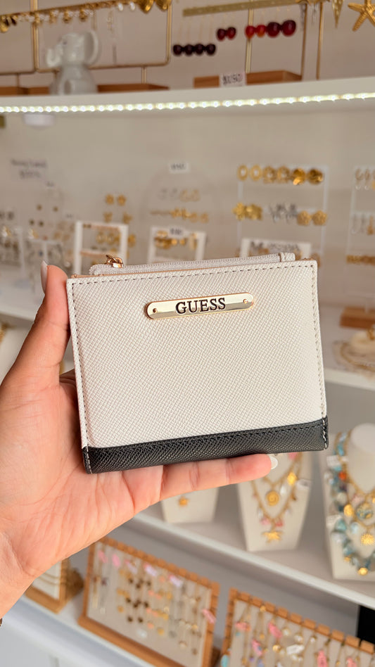 Cartera Dama Negra Guess