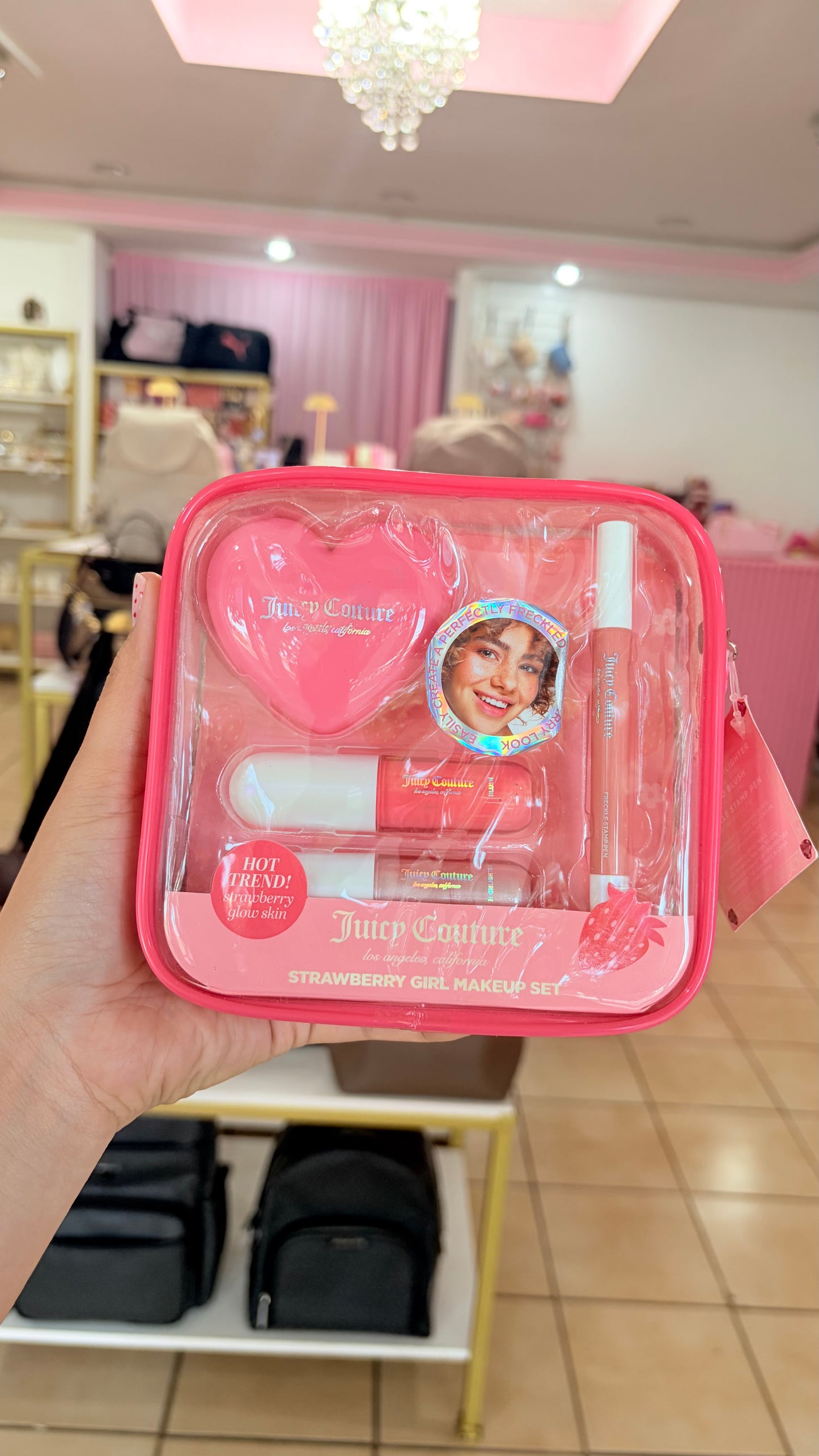 Set Maquillaje Fresa🍓 Juicy Couture