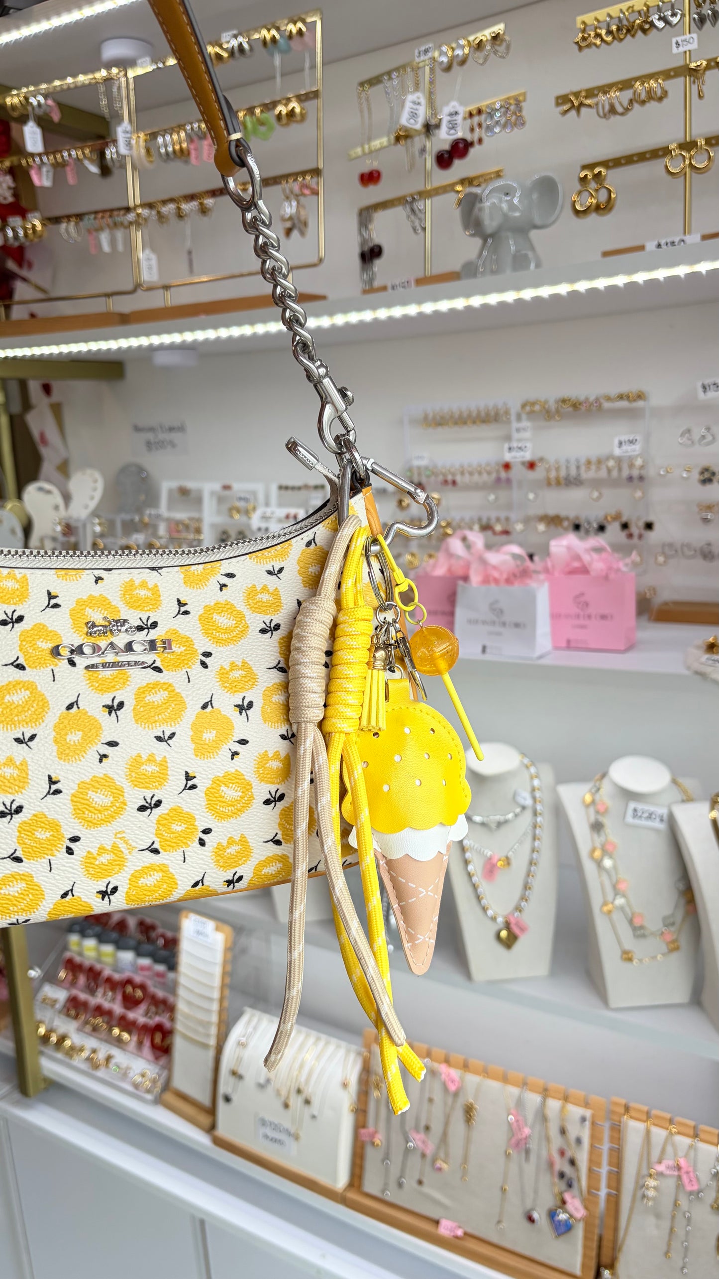 Llavero Maxi Helado Amarillo