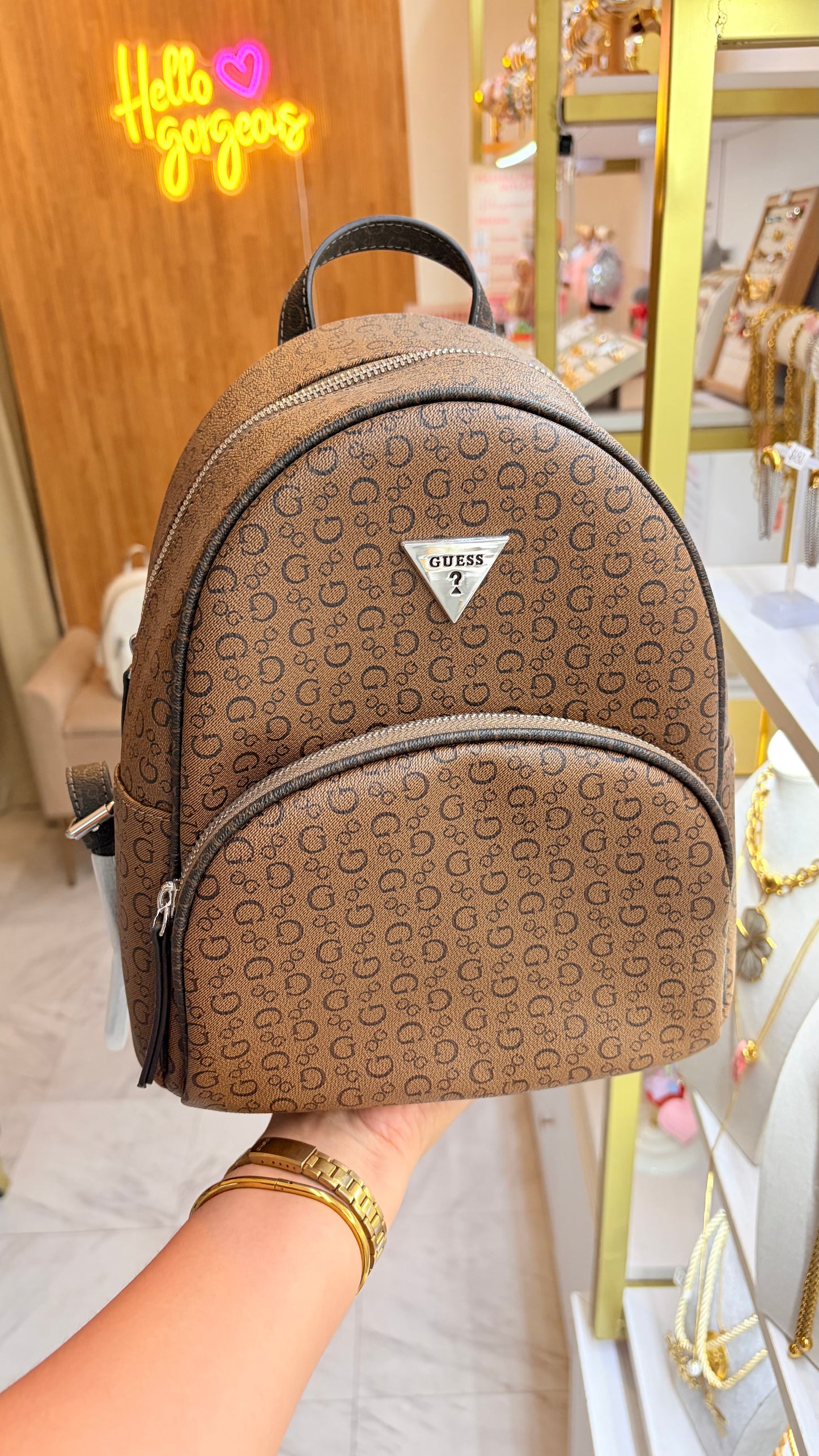 Mochila Dama Chica Chocolate Guess