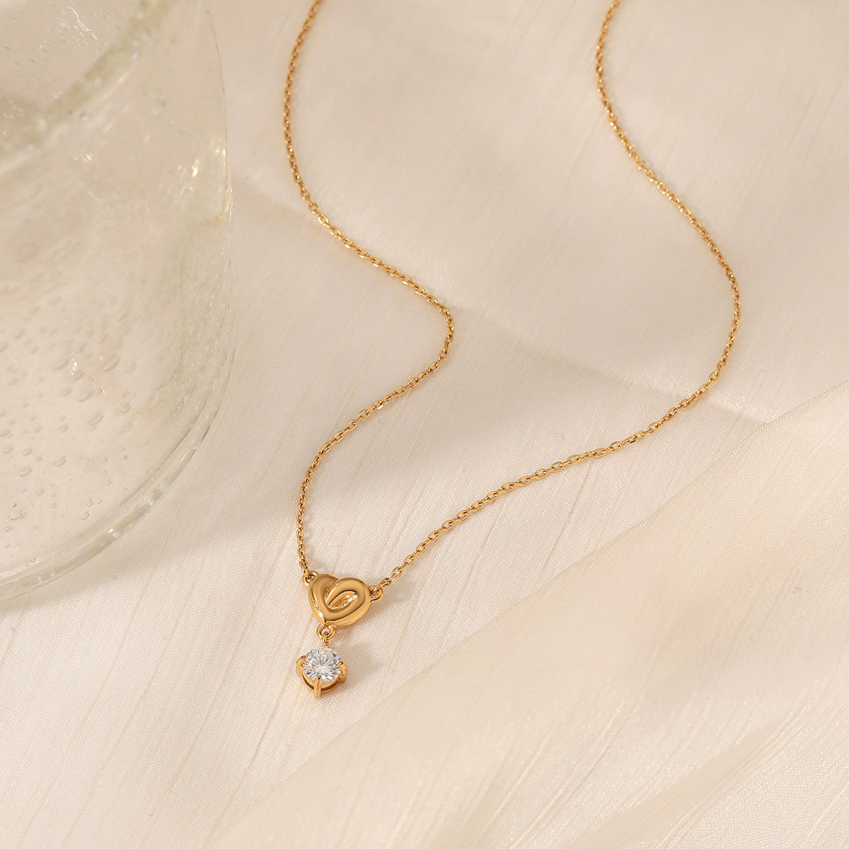Collar Corazón Con Piedra Blanca