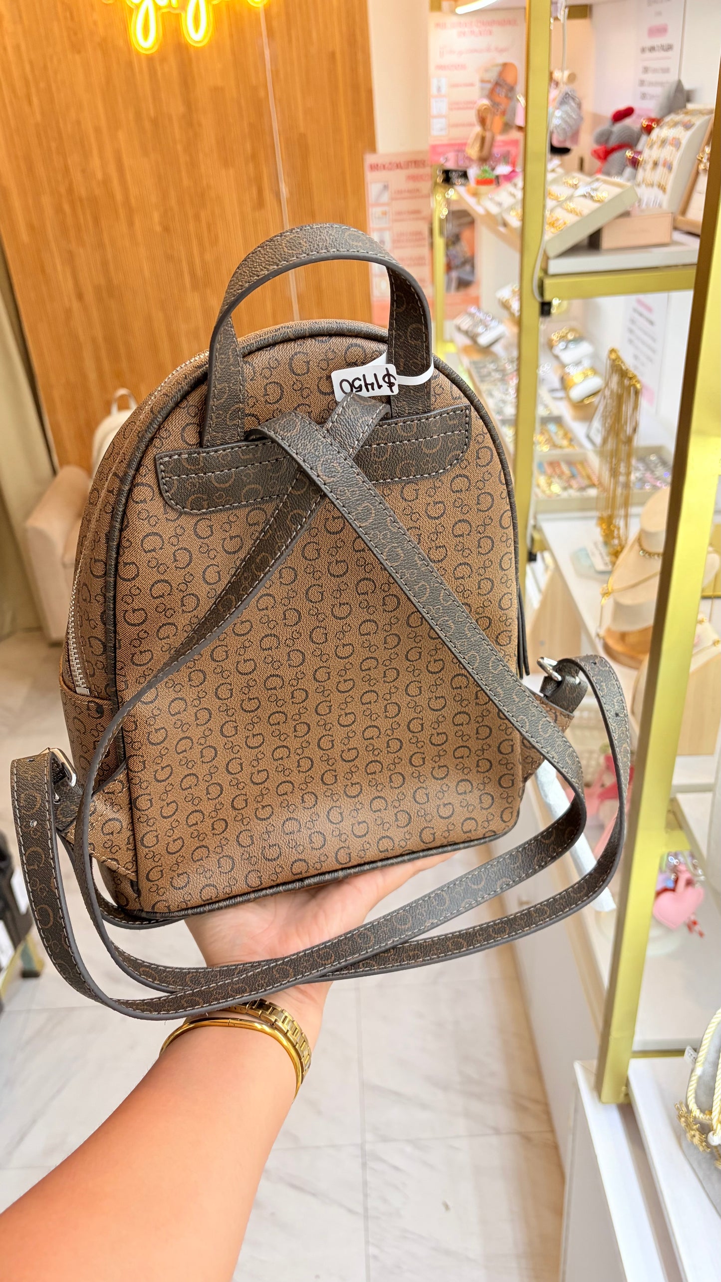Mochila Dama Chica Chocolate Guess