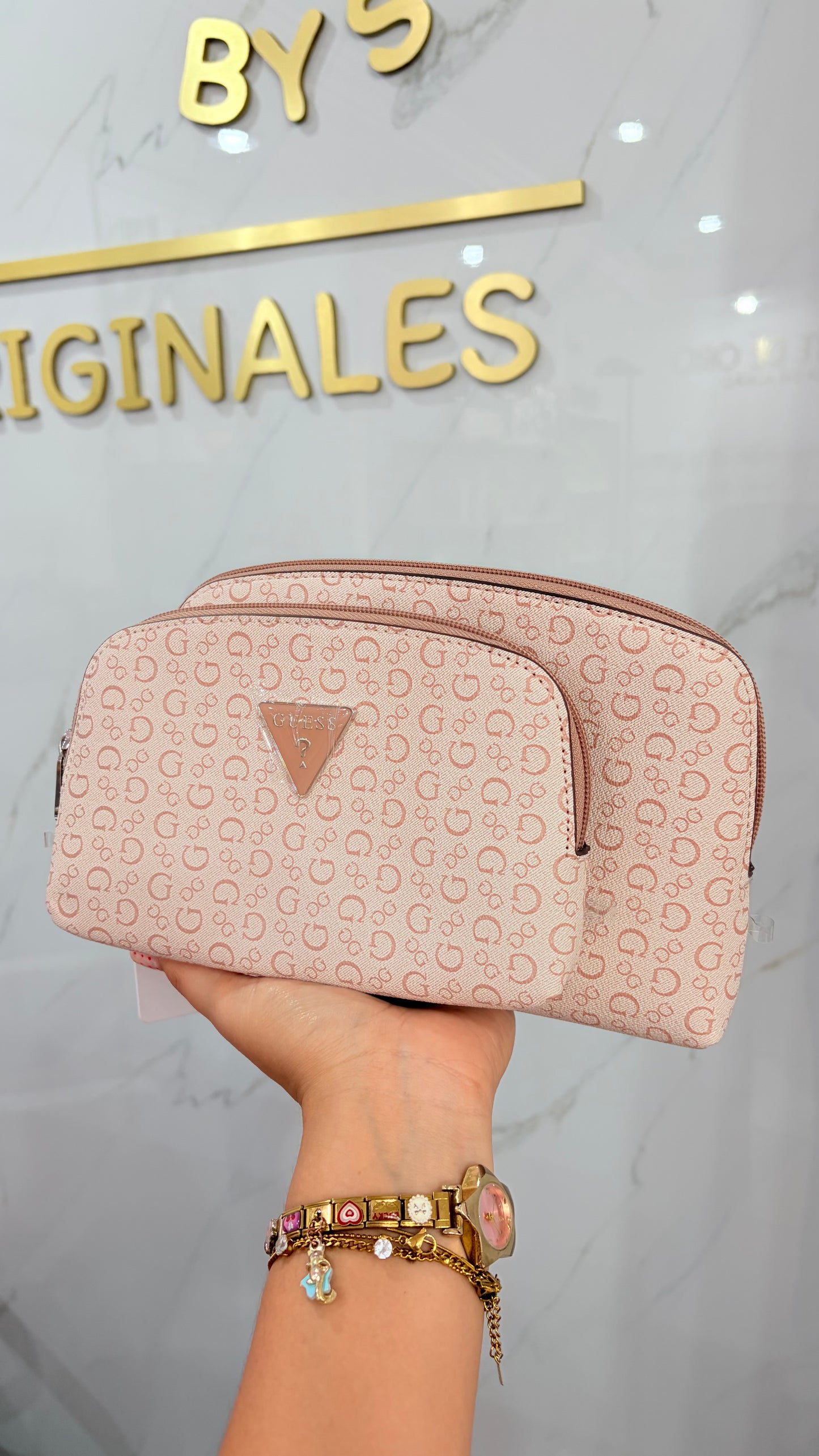 Dúo Cosmetiqueras Rosas Guess