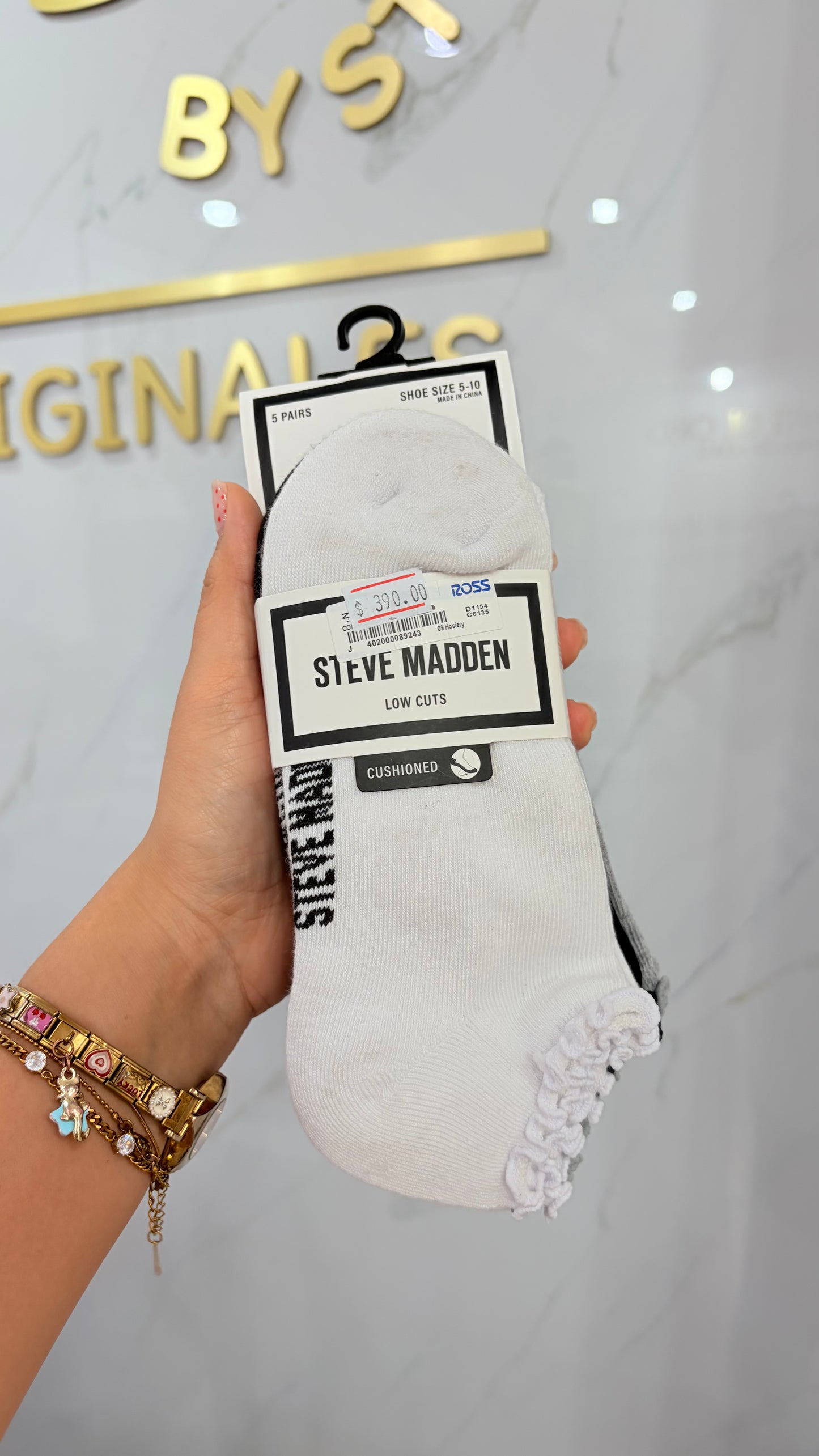 Calcetas Dama Blancas, Negras Y Gris Steve Madden