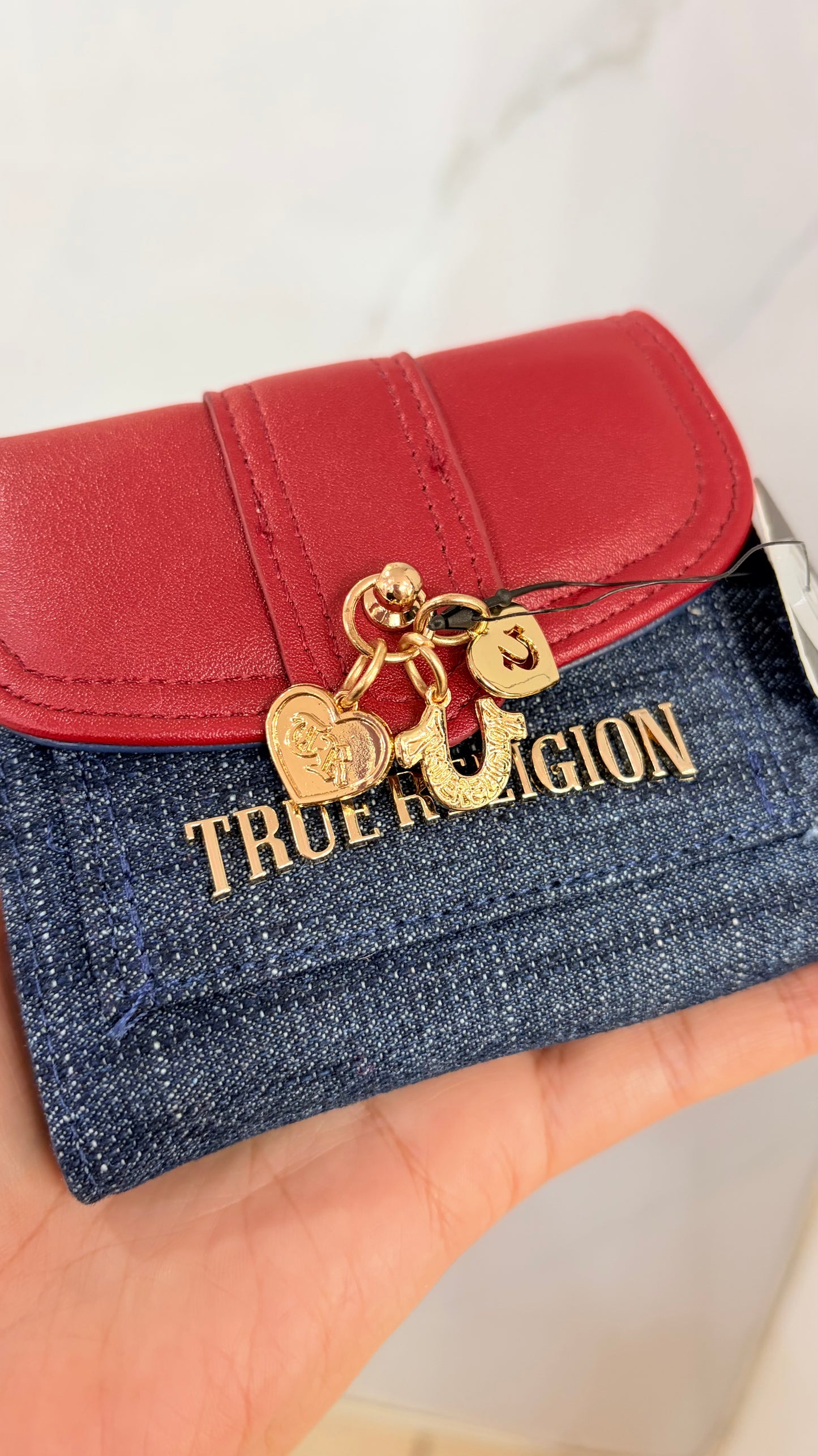 Cartera Dama Azul Y Rojo True Religion