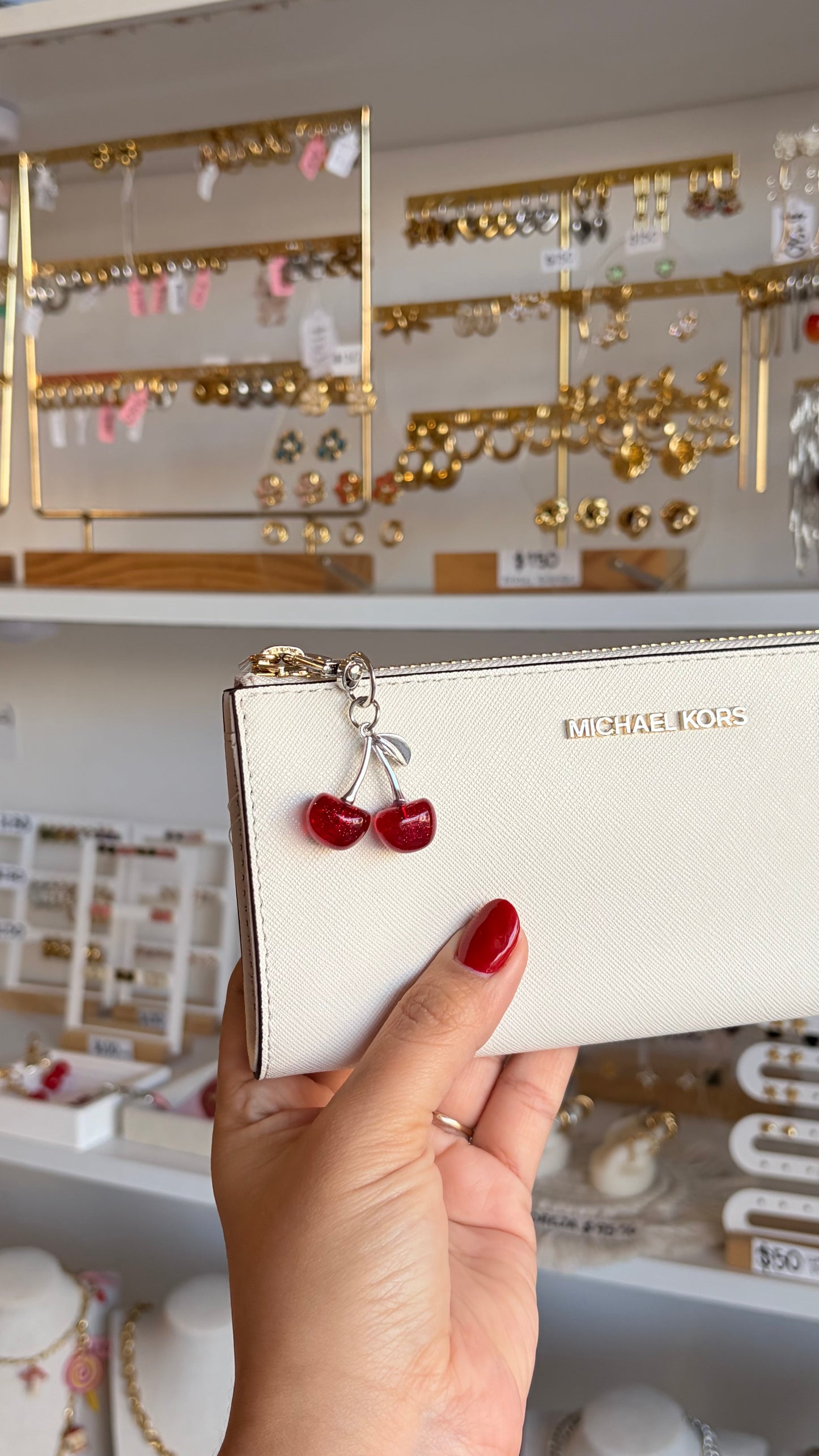 Llavero mini cerezas plateado