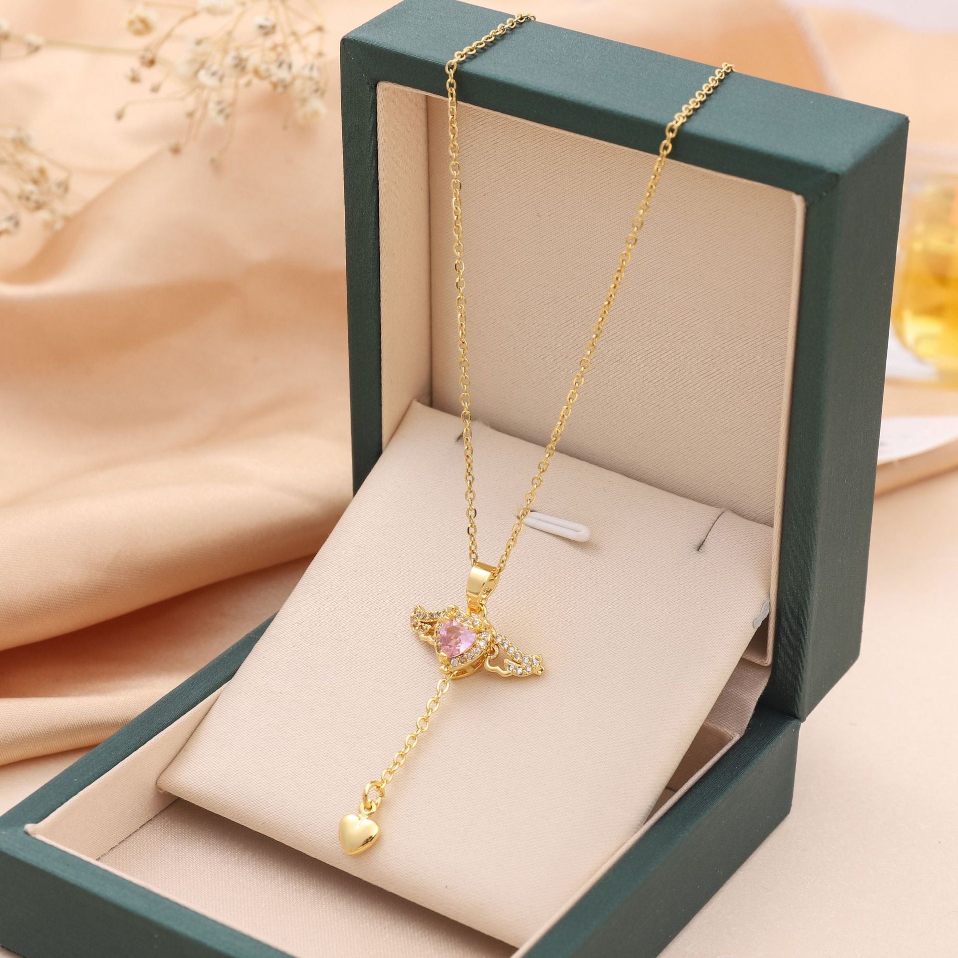Collar Corazón Con Alas