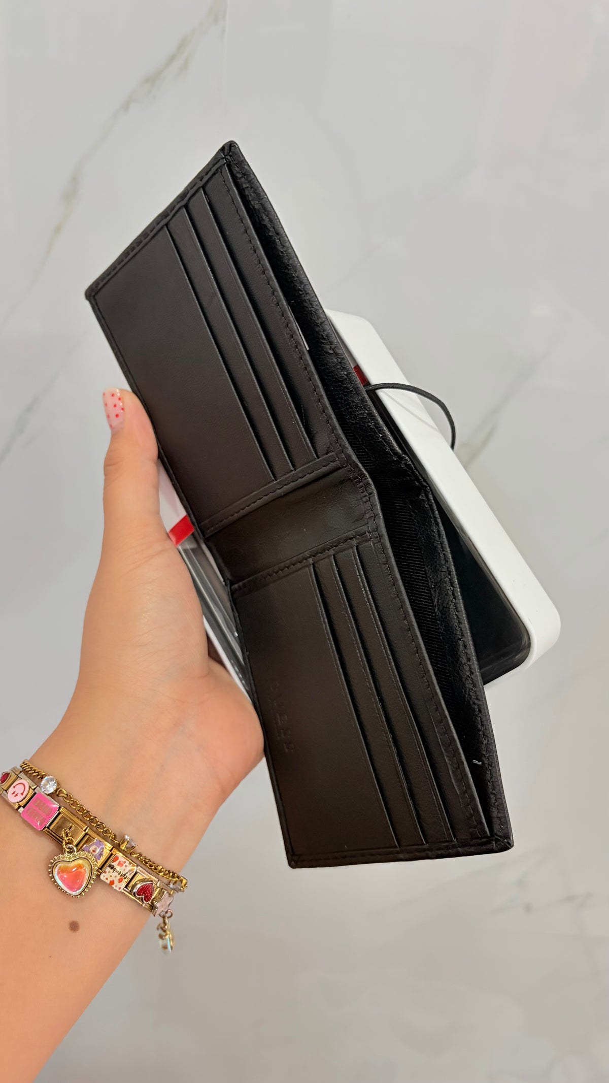 Cartera Caballero Negra Guess