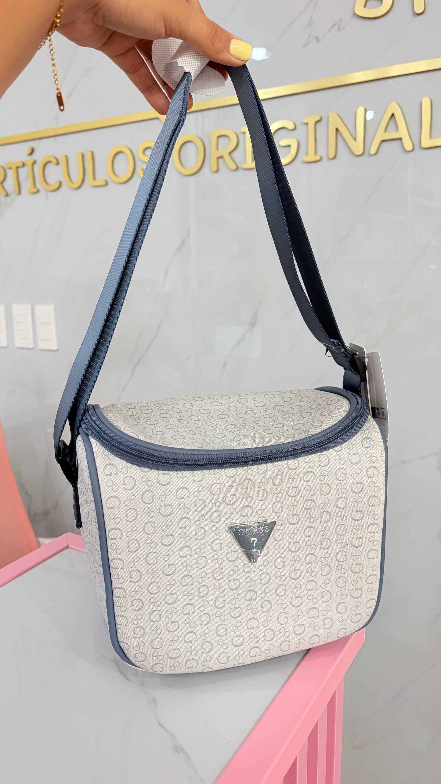 Lonchera Azul Guess