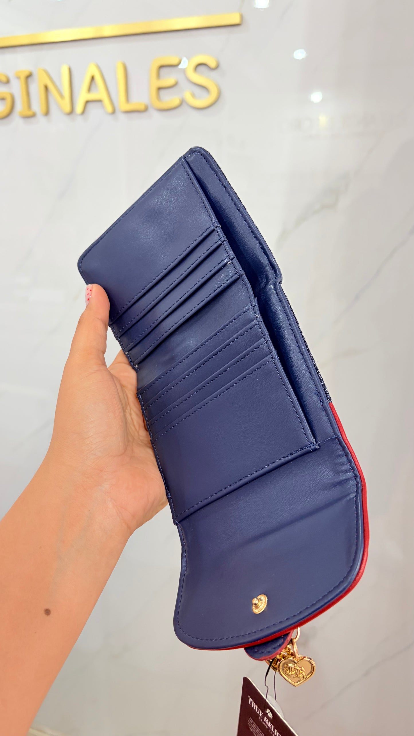 Cartera Dama Azul Y Rojo True Religion