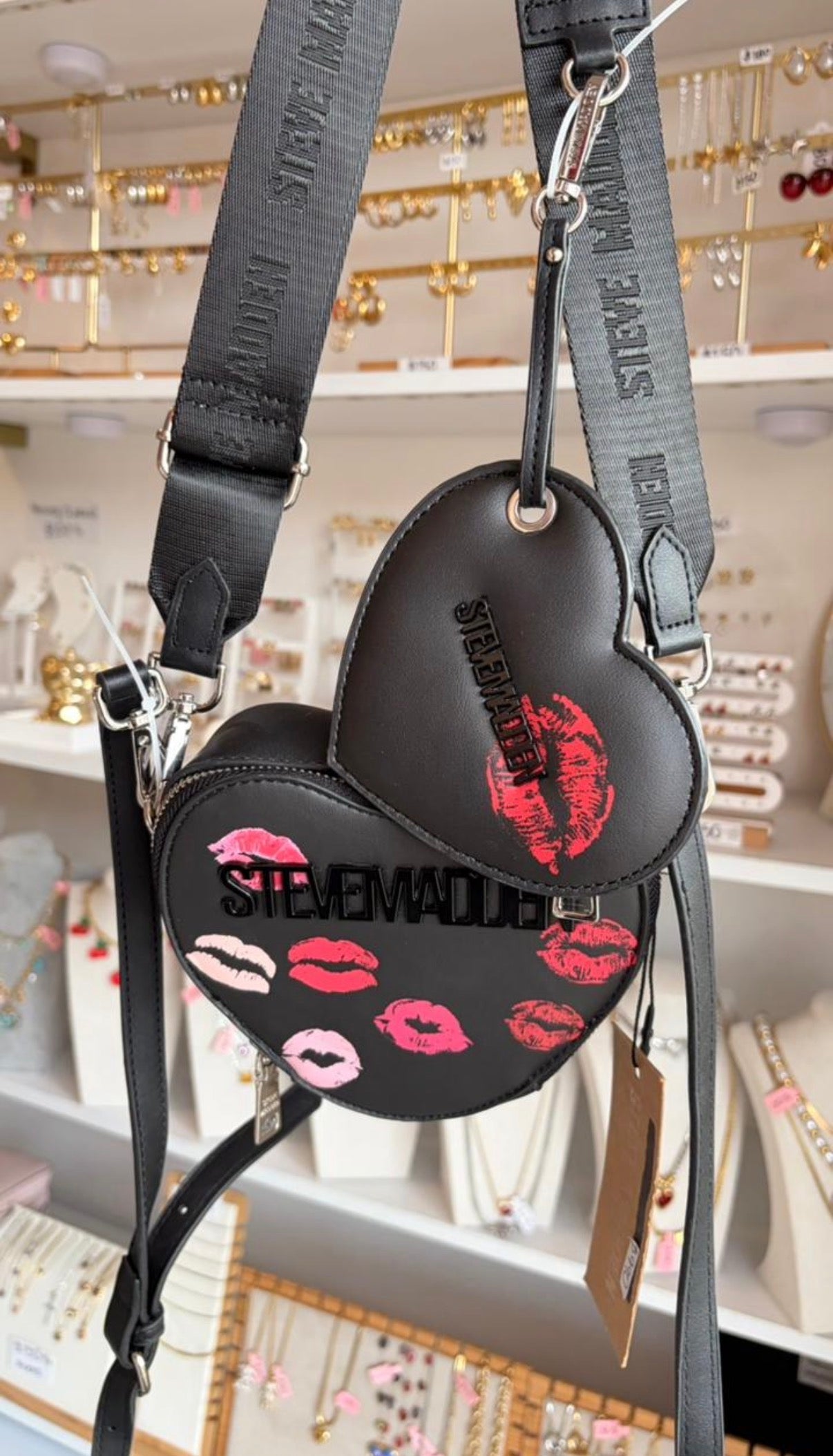 Bolsa Dama Crossbody Negro Con Besos Steve Madden