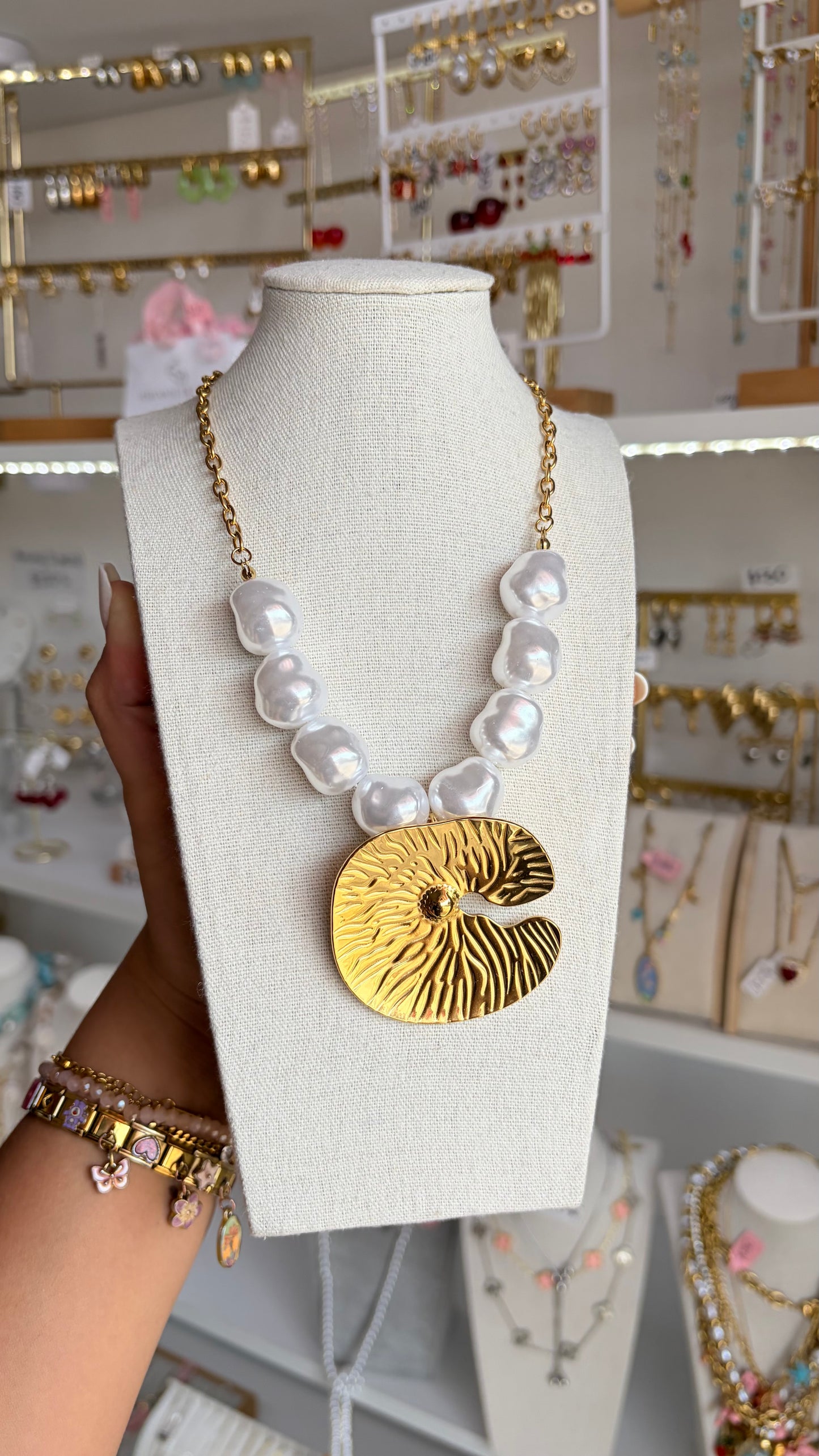 Collar Maxi Flor y Perlas