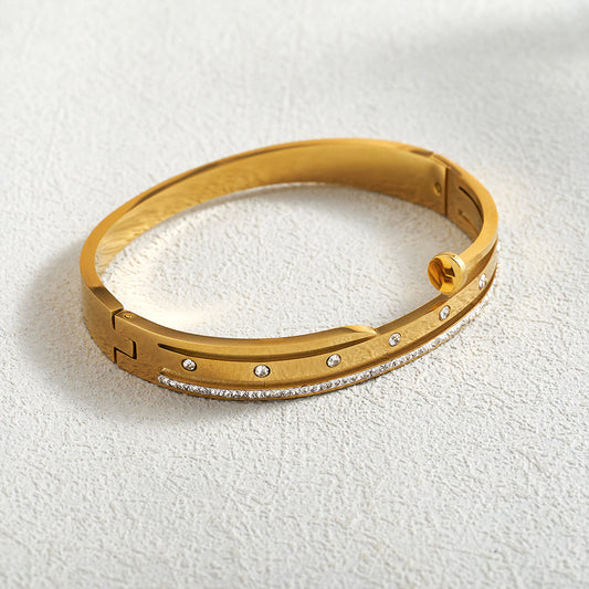 Brazalete Clavo Triple Dorado