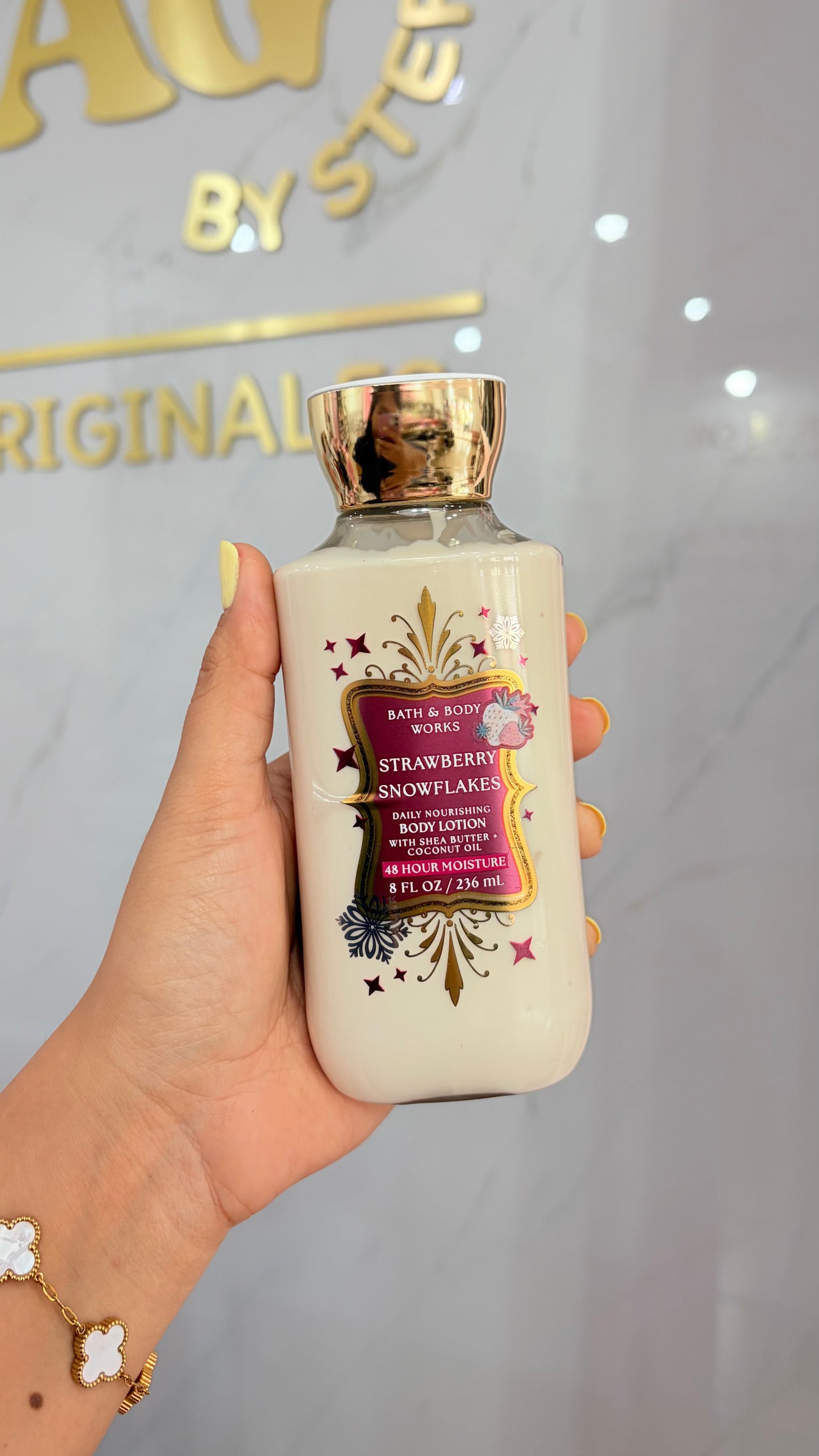 Crema Corporal Strawberry Snowflakes 236ml B&BW