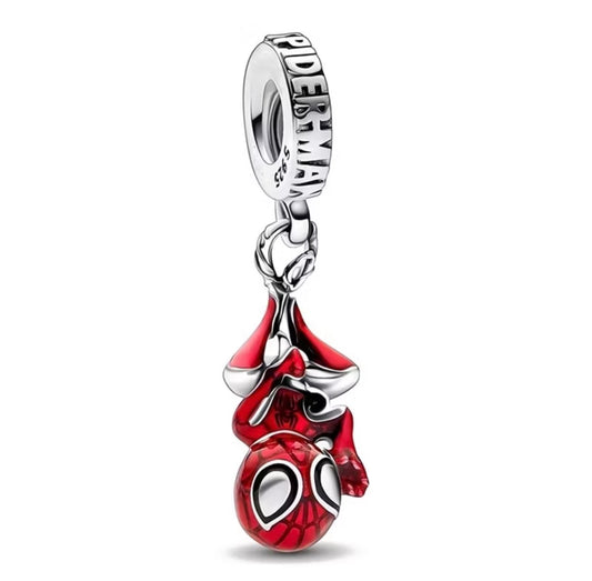 Charm Chapado Marvel Spiderman Rojo
