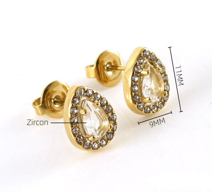 Aretes Amanis Blancos