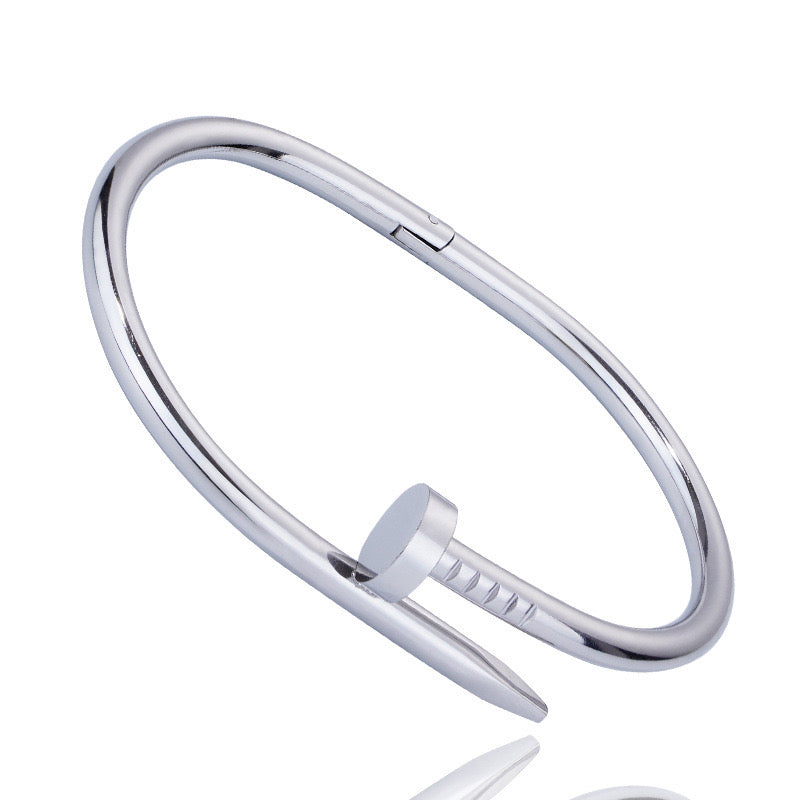 Brazalete Clavo