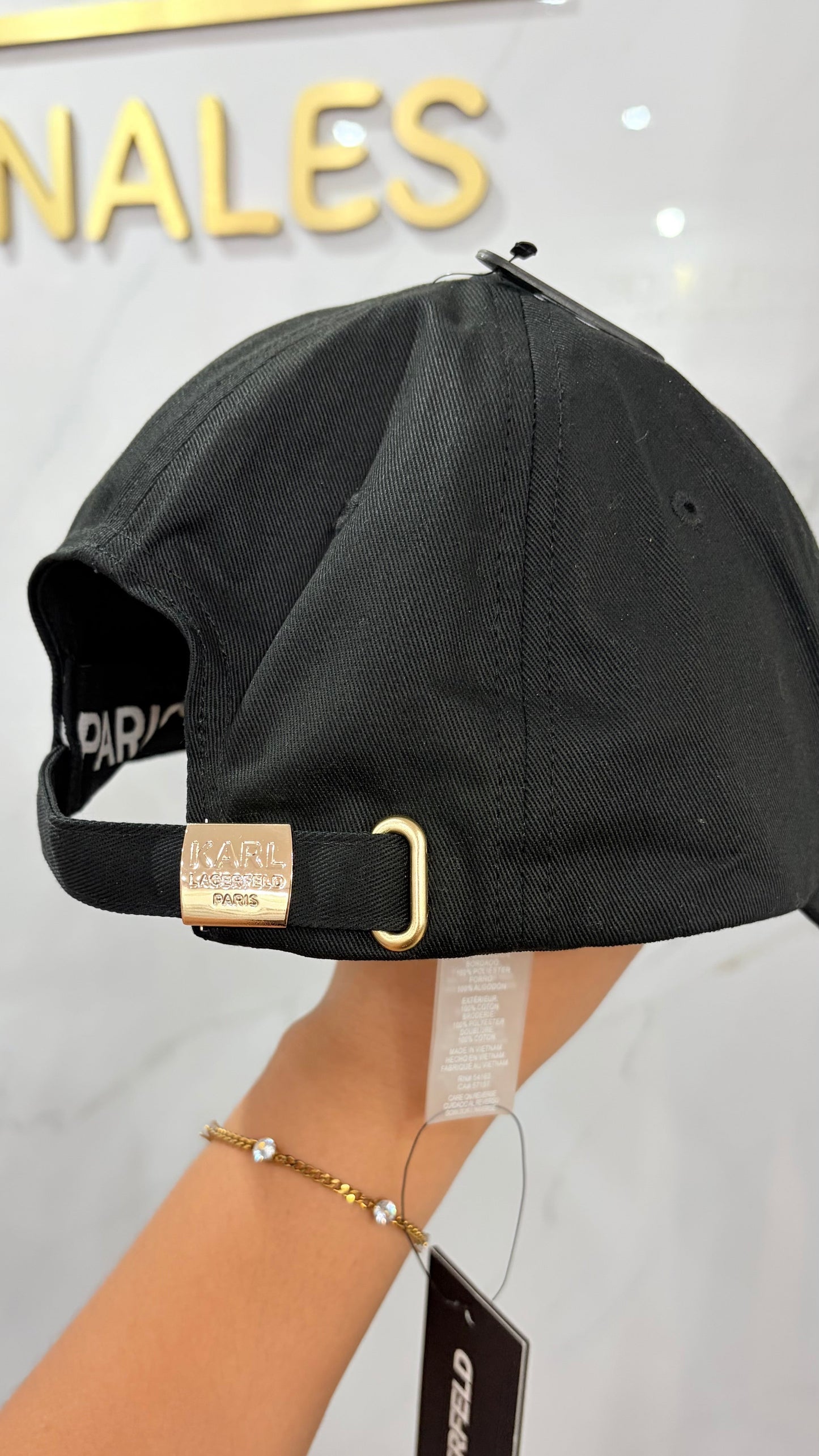 Gorra Negra Karl Lagerfeld