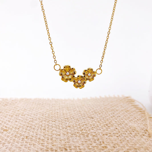 Collar Flores Minis Con Perlas