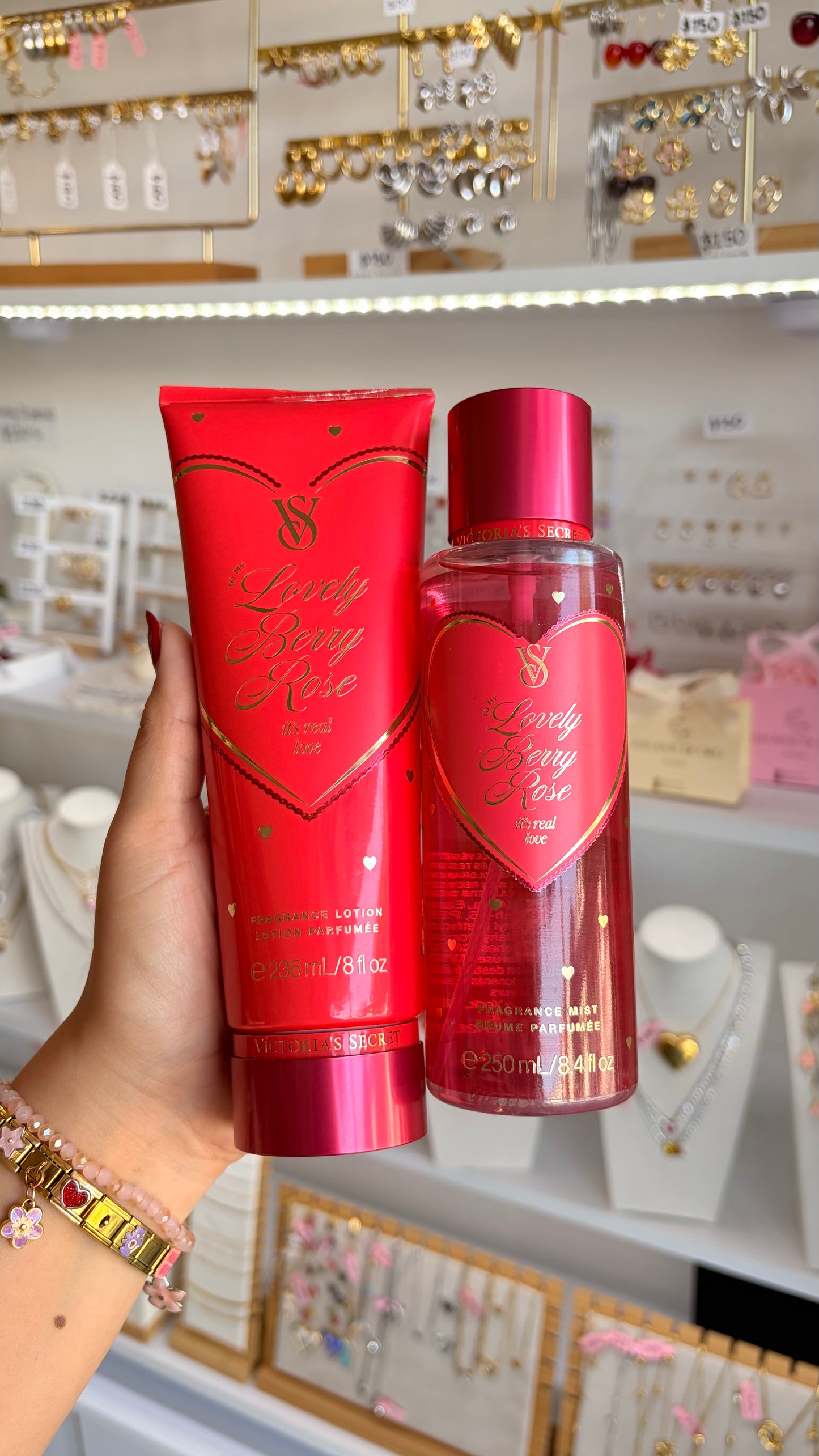 Dúo body mist y crema Lovely Berry Rose Victoria’s Secret