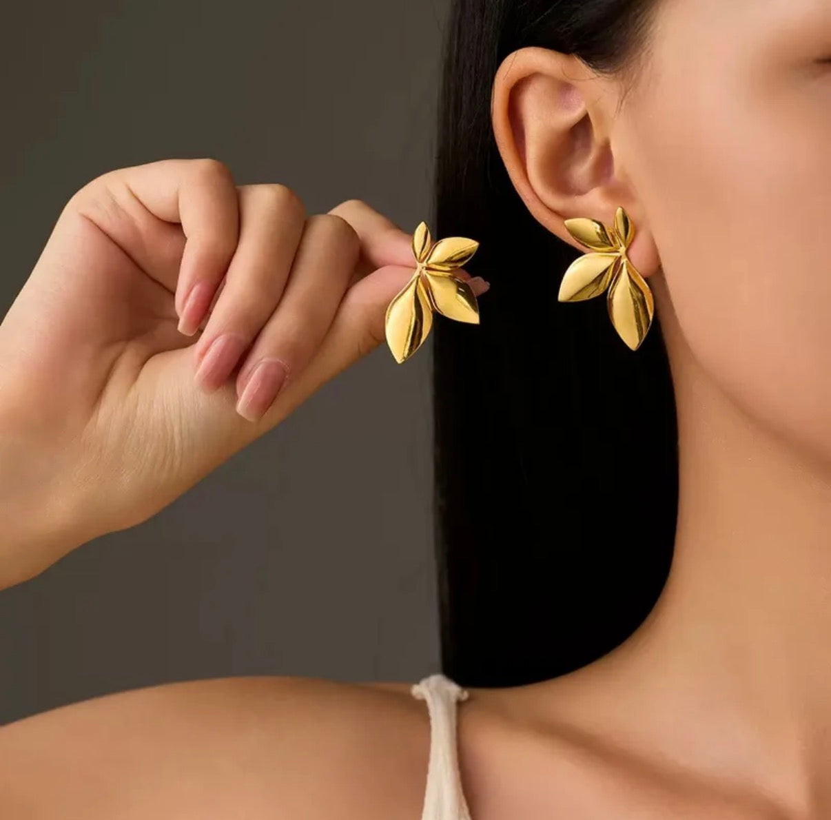 Aretes Allison Dorados
