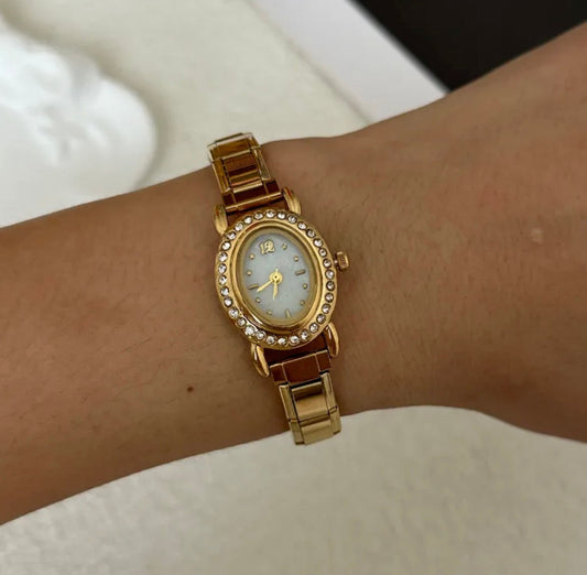 Reloj Italiano Dorado Oval Brillo
