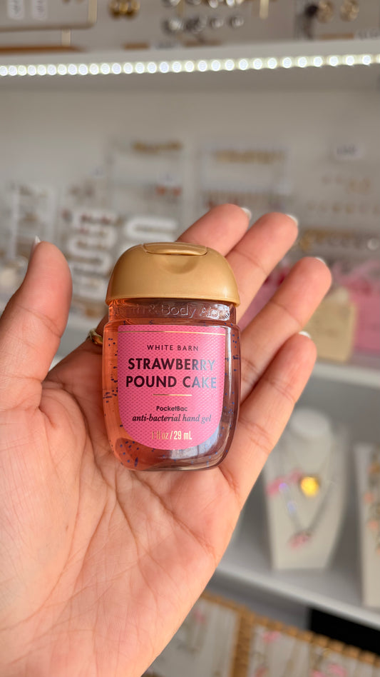 Gel Antibacterial Strawberry Pound Cake B&BW