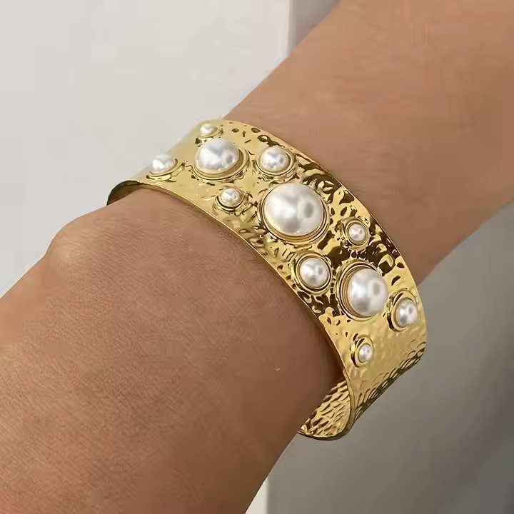 Brazalete Maxi Perlas Dorada